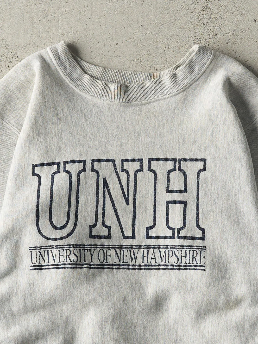 Vintage 90s Heather Grey University of New Hampshire Crewneck (M) sold by Rebalance Vintage product image thumbnail 2