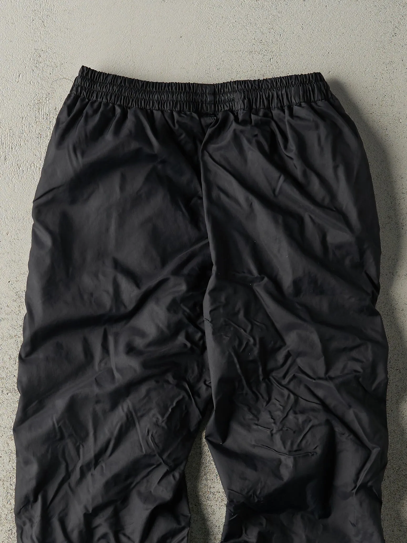 Vintage 90s Black Umbro Windbreaker Pants (26x27.5) sold by Rebalance Vintage product image thumbnail 4