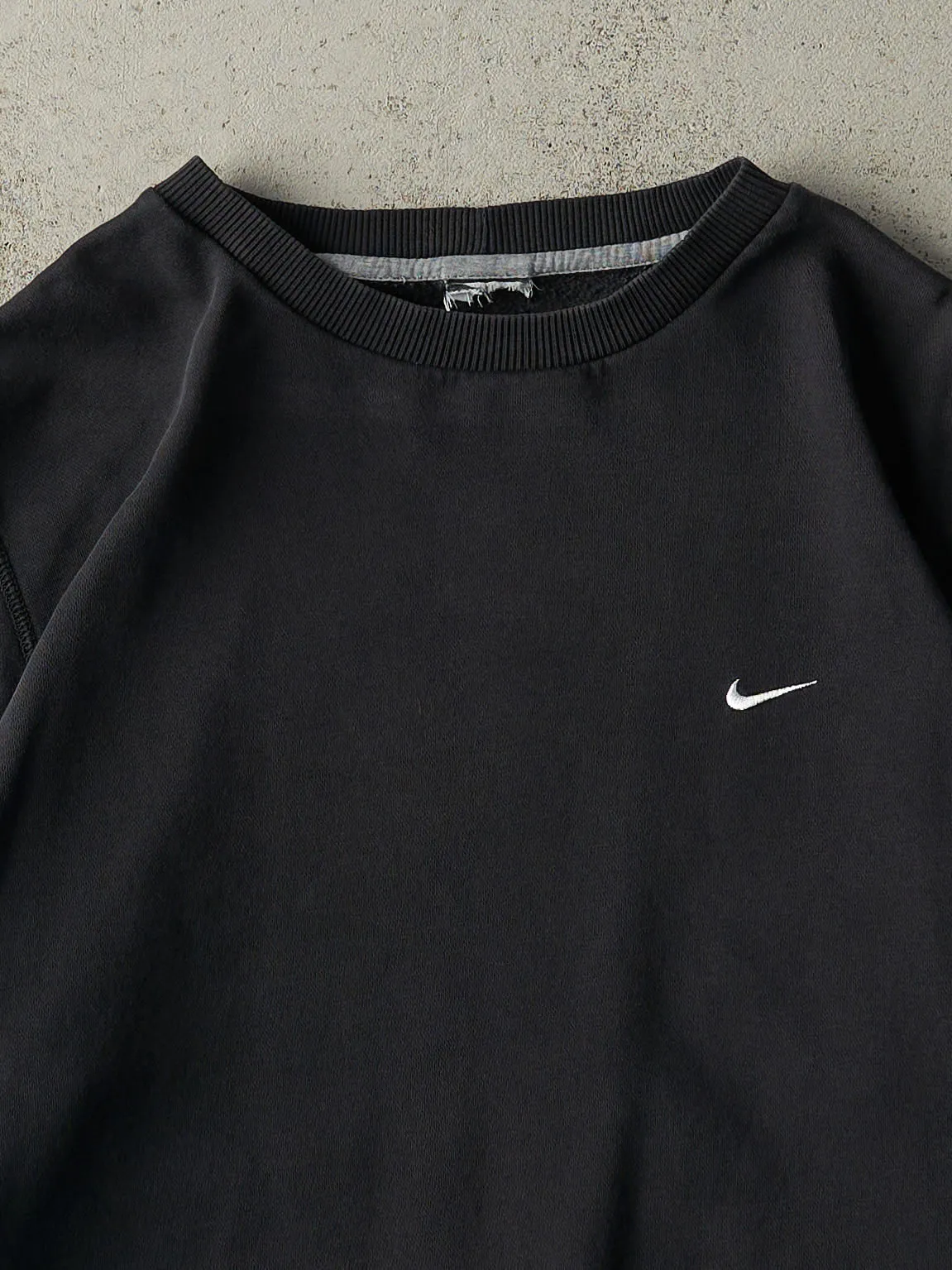 Vintage Y2K Black Embroidered Nike Swoosh Crewneck (XL) sold by Rebalance Vintage product image thumbnail 2