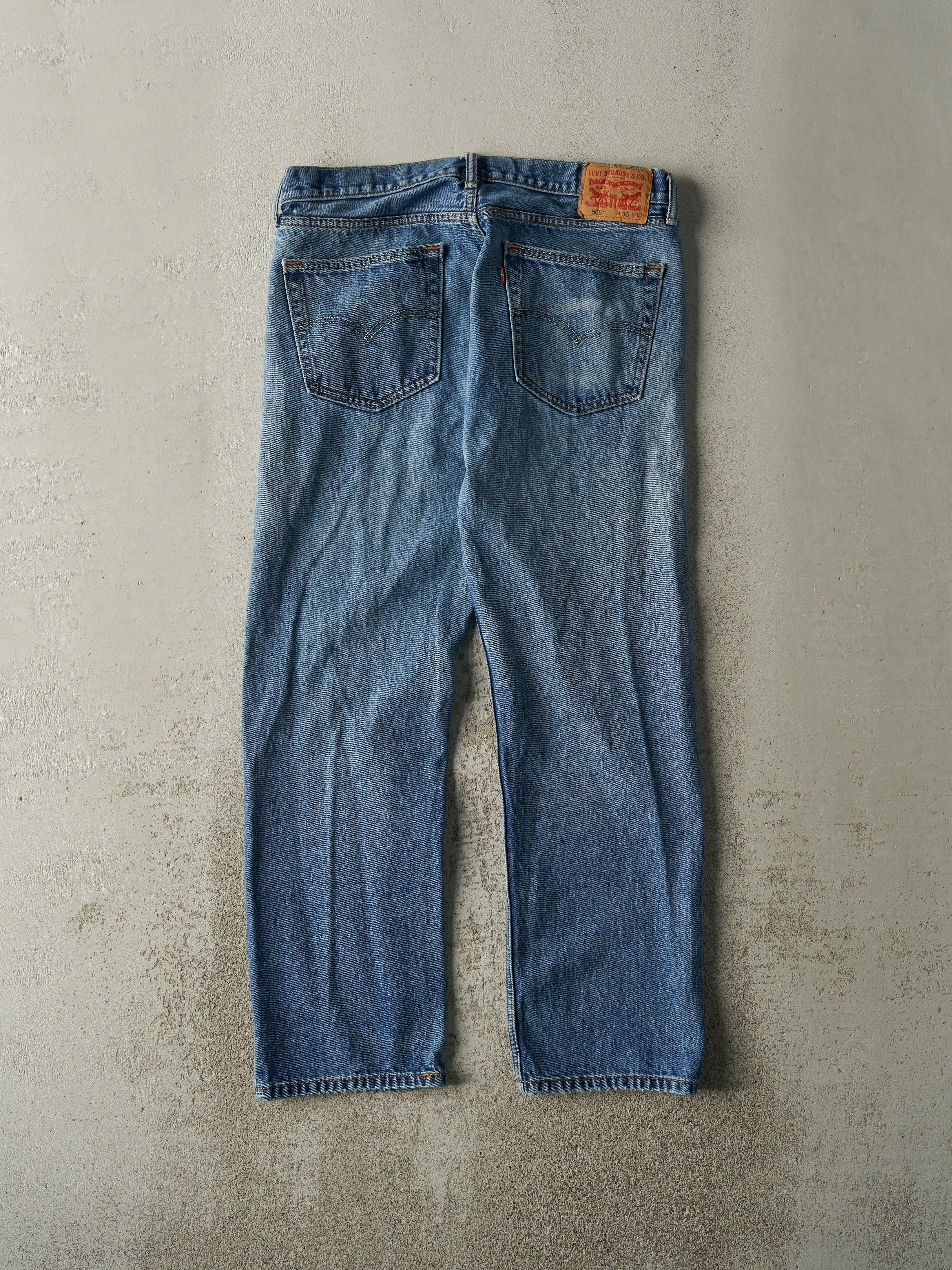 Vintage Y2K Mid Wash Levi's 505 Jeans (36x29) sold by Rebalance Vintage product image thumbnail 3