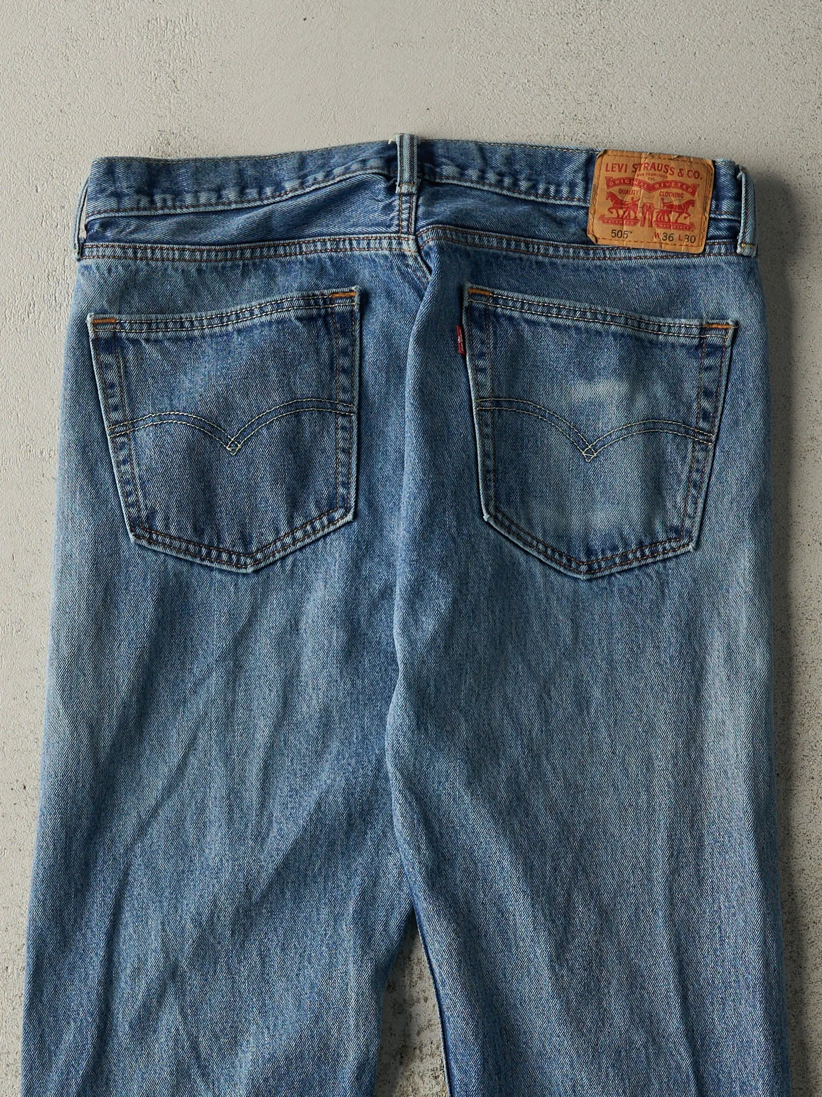 Vintage Y2K Mid Wash Levi's 505 Jeans (36x29) sold by Rebalance Vintage product image thumbnail 5