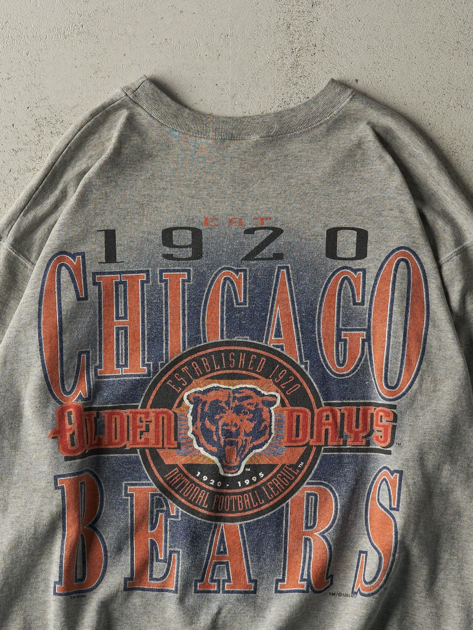 Vintage 95' Grey Chicago Bears Crewneck (XL) sold by Rebalance Vintage product image thumbnail 4