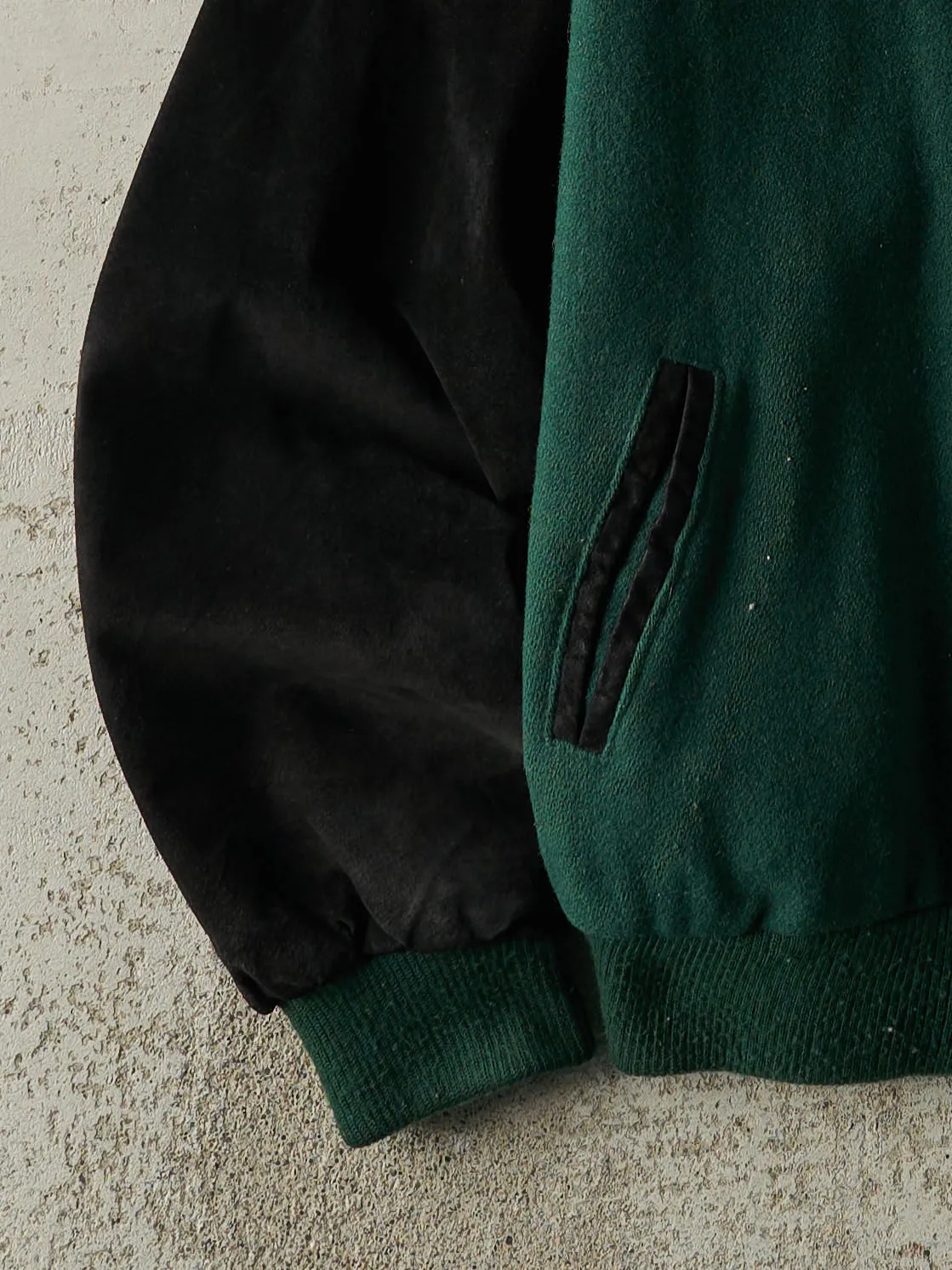 Vintage 90s Green & Black Alexander Keiths Varsity Jacket (L) sold by Rebalance Vintage product image thumbnail 4