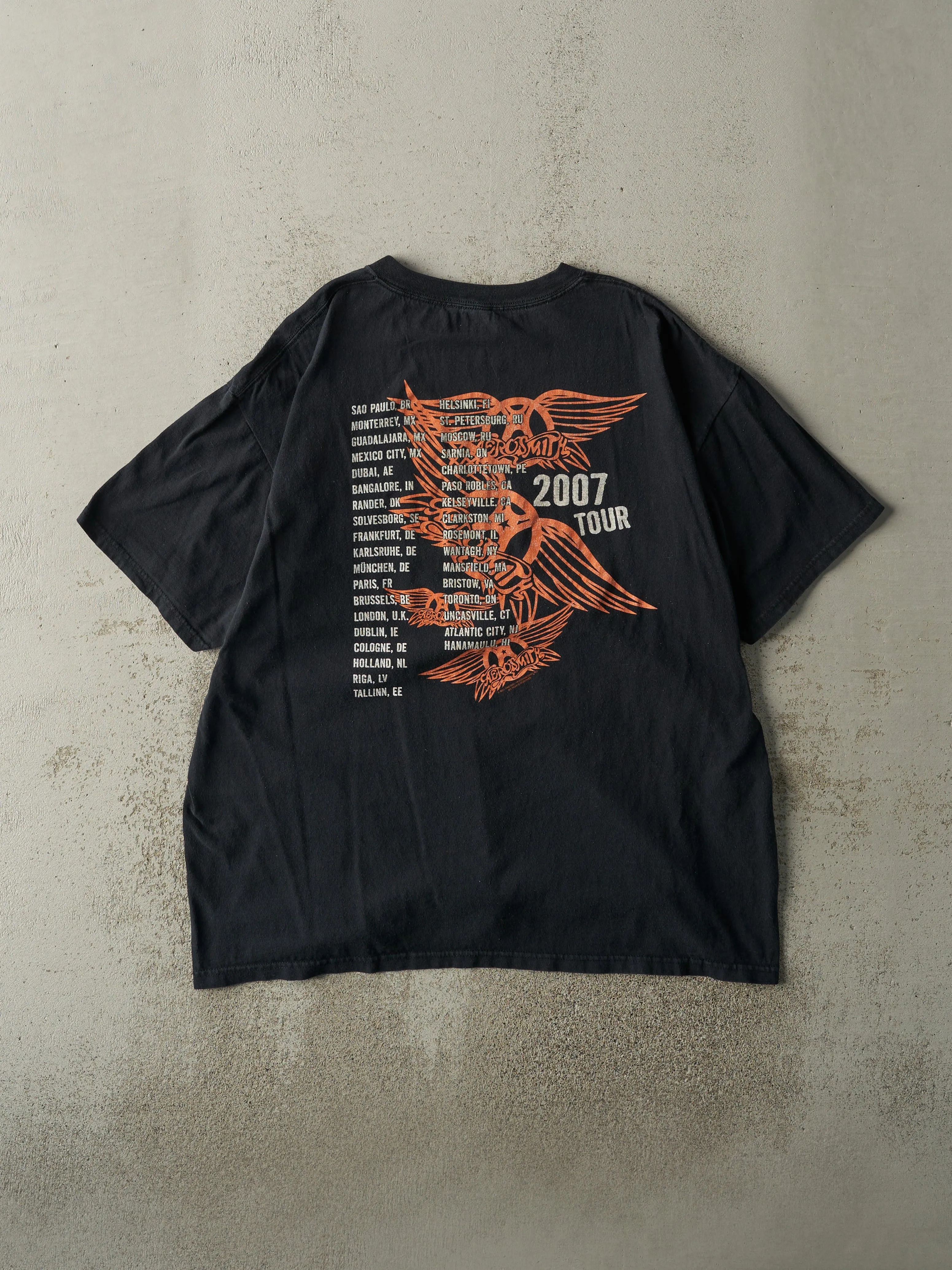 Vintage 07' Black Aerosmith Tour Tee (L) sold by Rebalance Vintage product image thumbnail 2