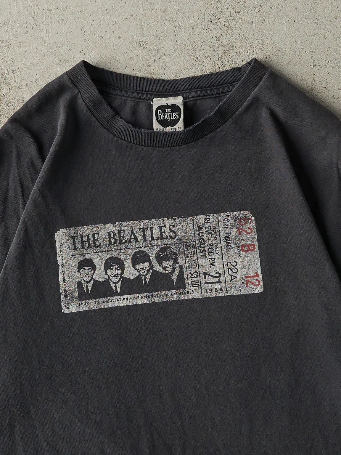 Vintage 05' Faded Black The Beatles Tee (M) sold by Rebalance Vintage product image thumbnail 2