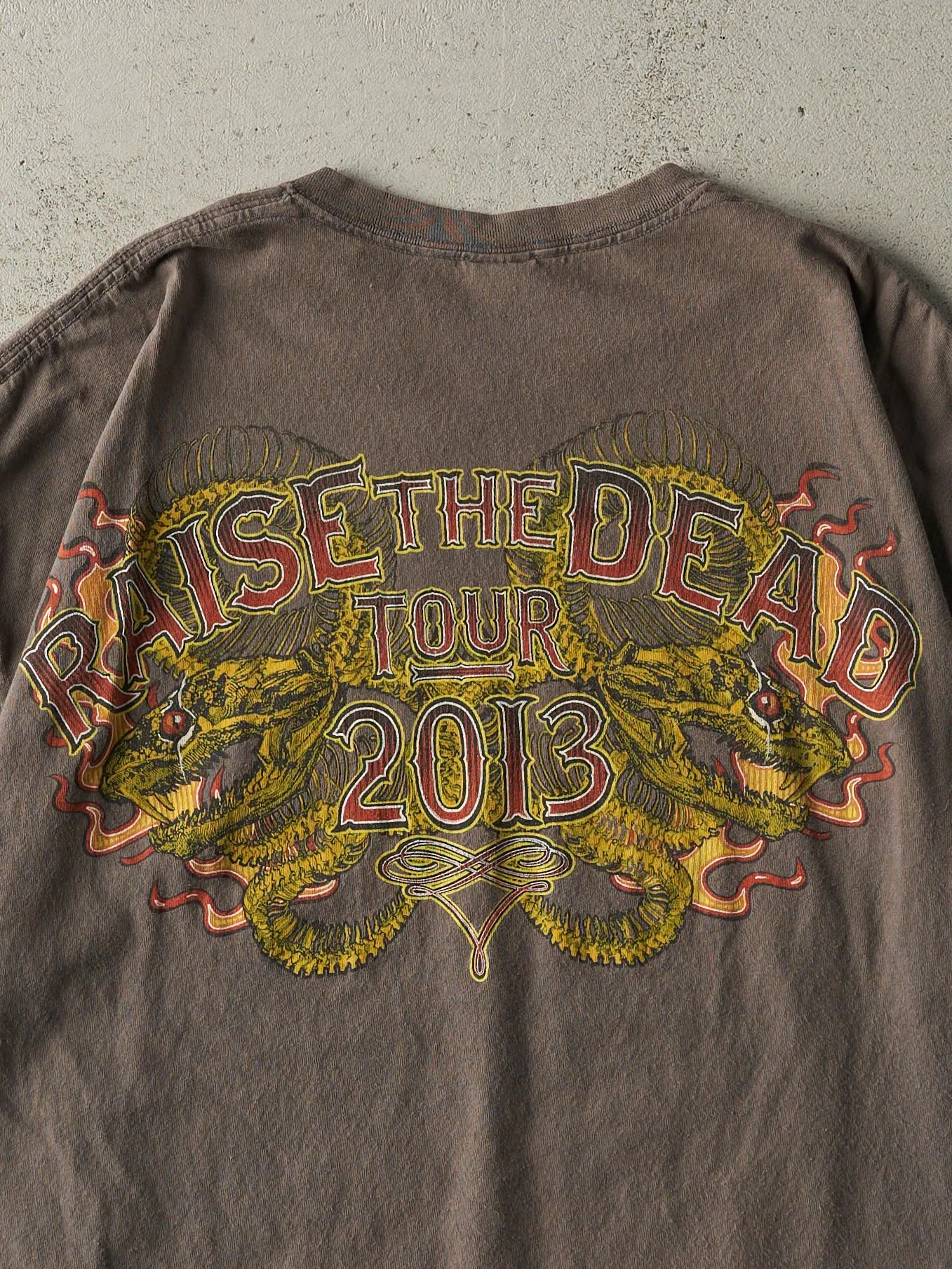 Vintage 13' Charcoal Grey Alice Cooper Raise the Dead Tour Tee (XL/XXL) sold by Rebalance Vintage product image thumbnail 4