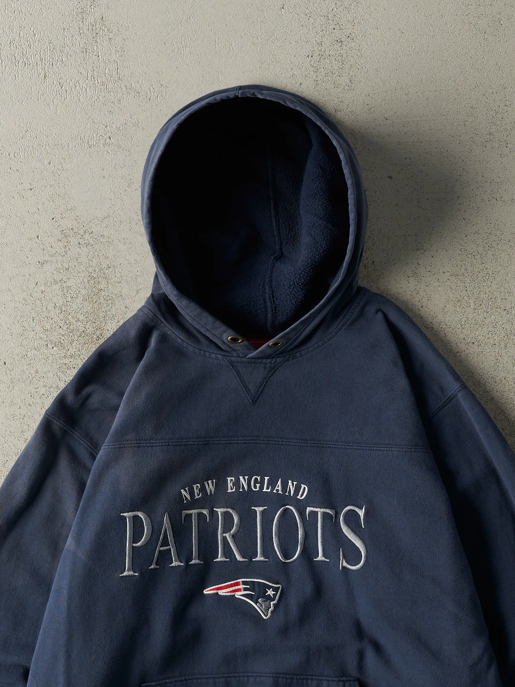 Vintage 90s Navy Blue Embroidered New England Patriots Hoodie (M) sold by Rebalance Vintage product image thumbnail 2