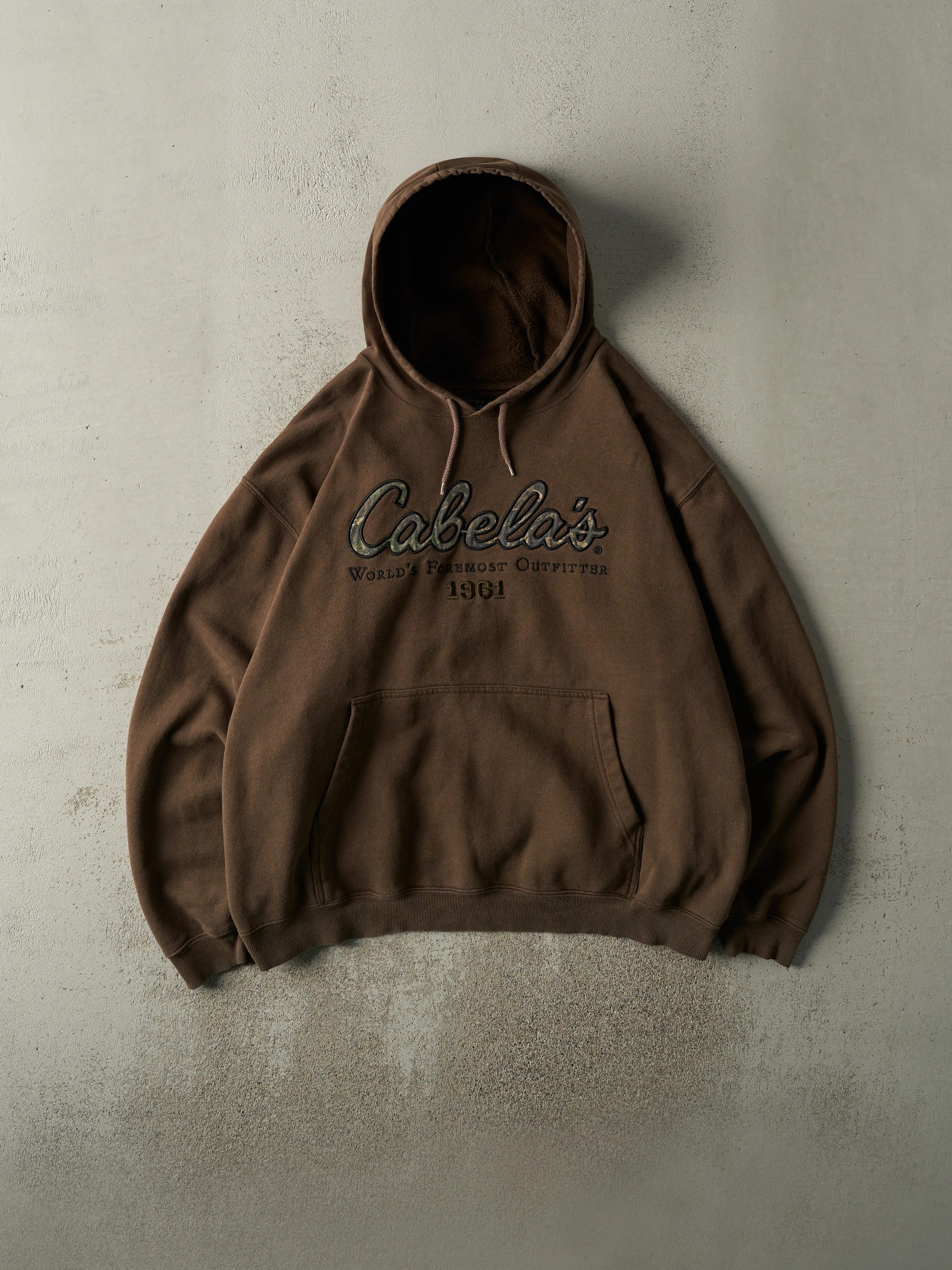 Vintage Y2K Brown Embroidered Cabela's Hoodie (XL/XXL) sold by Rebalance Vintage