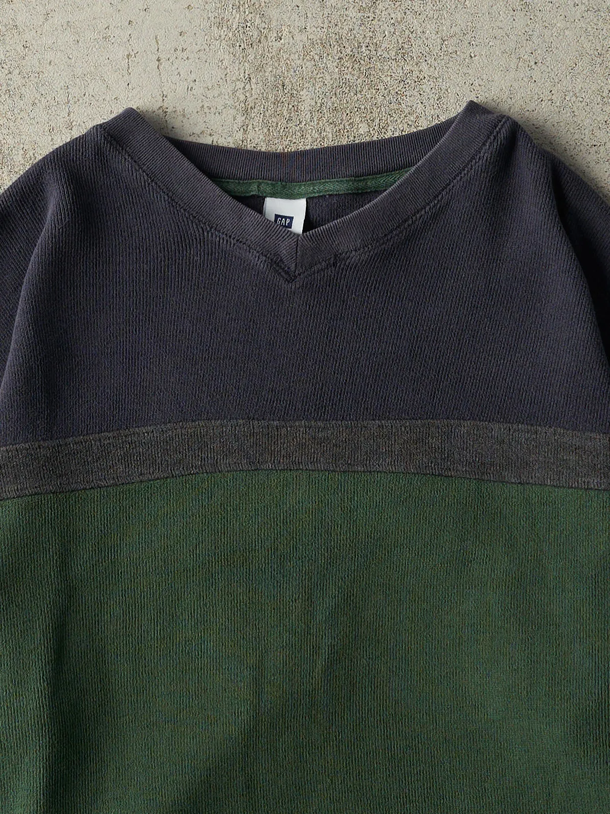 Vintage Y2K Navy Blue & Green Gap Thermal Long Sleeve (L) sold by Rebalance Vintage product image thumbnail 2