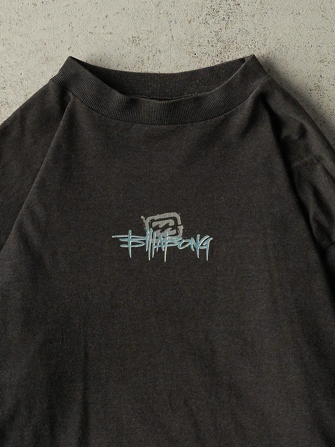 Vintage Y2K Charcoal Grey Billabong Long Sleeve (M) sold by Rebalance Vintage product image thumbnail 3