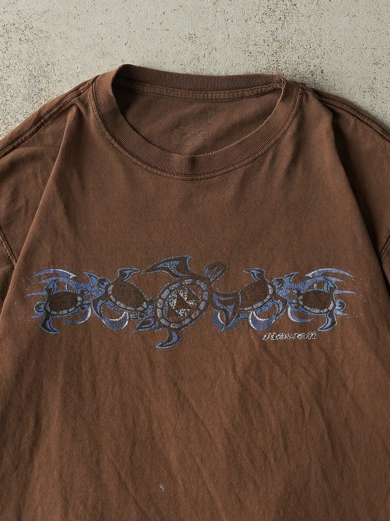 Vintage Y2K Brown Hawaii Tee (M) sold by Rebalance Vintage product image thumbnail 3