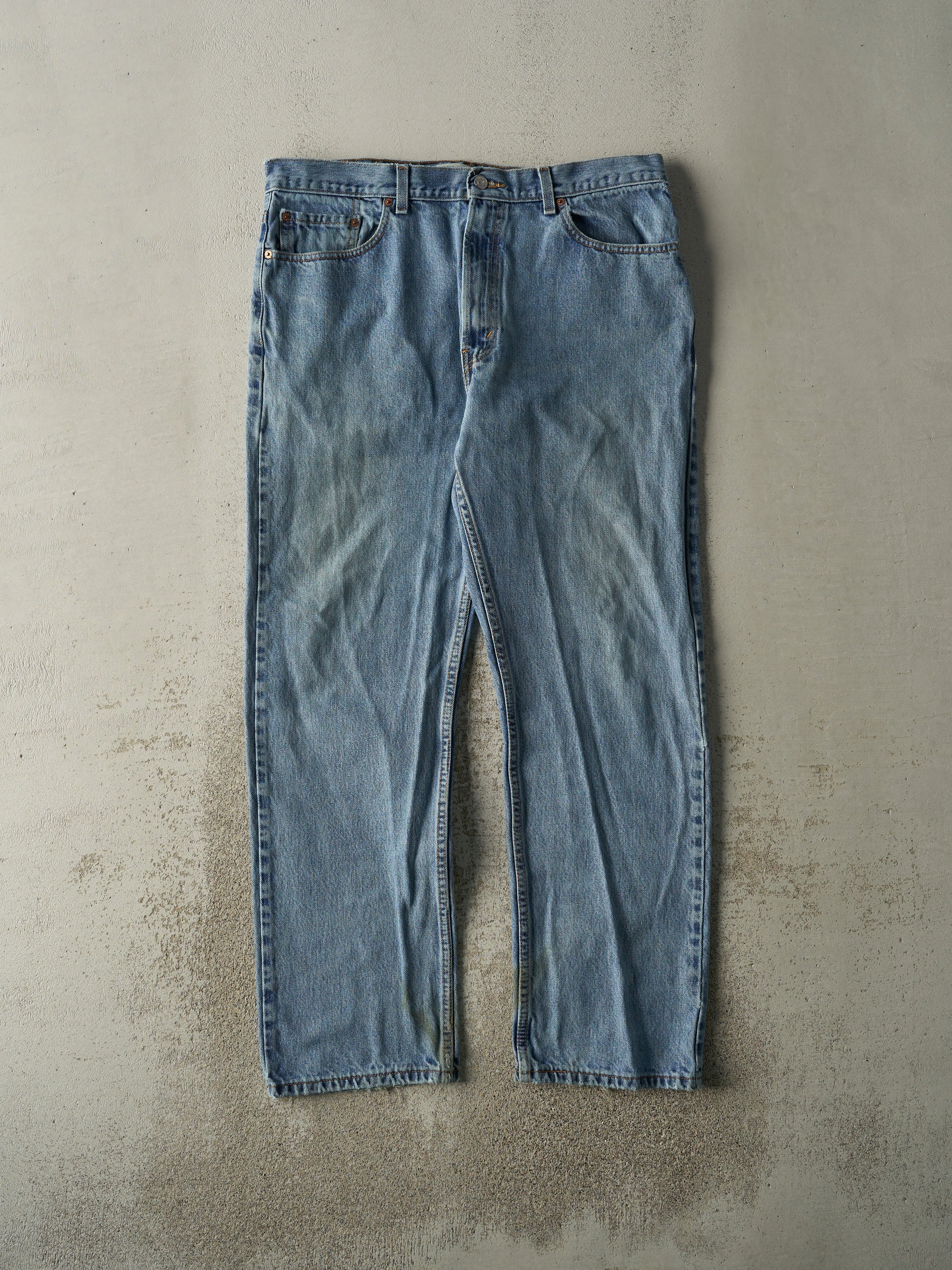 Vintage Y2K Light Wash Levi's Jeans (36x31) sold by Rebalance Vintage
