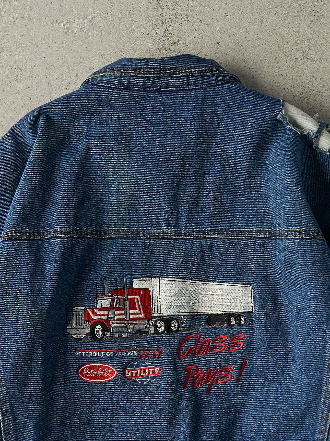 Vintage 90s Mid Wash Embroidered Fleece Lined Denim Jacket (XL) sold by Rebalance Vintage product image thumbnail 4