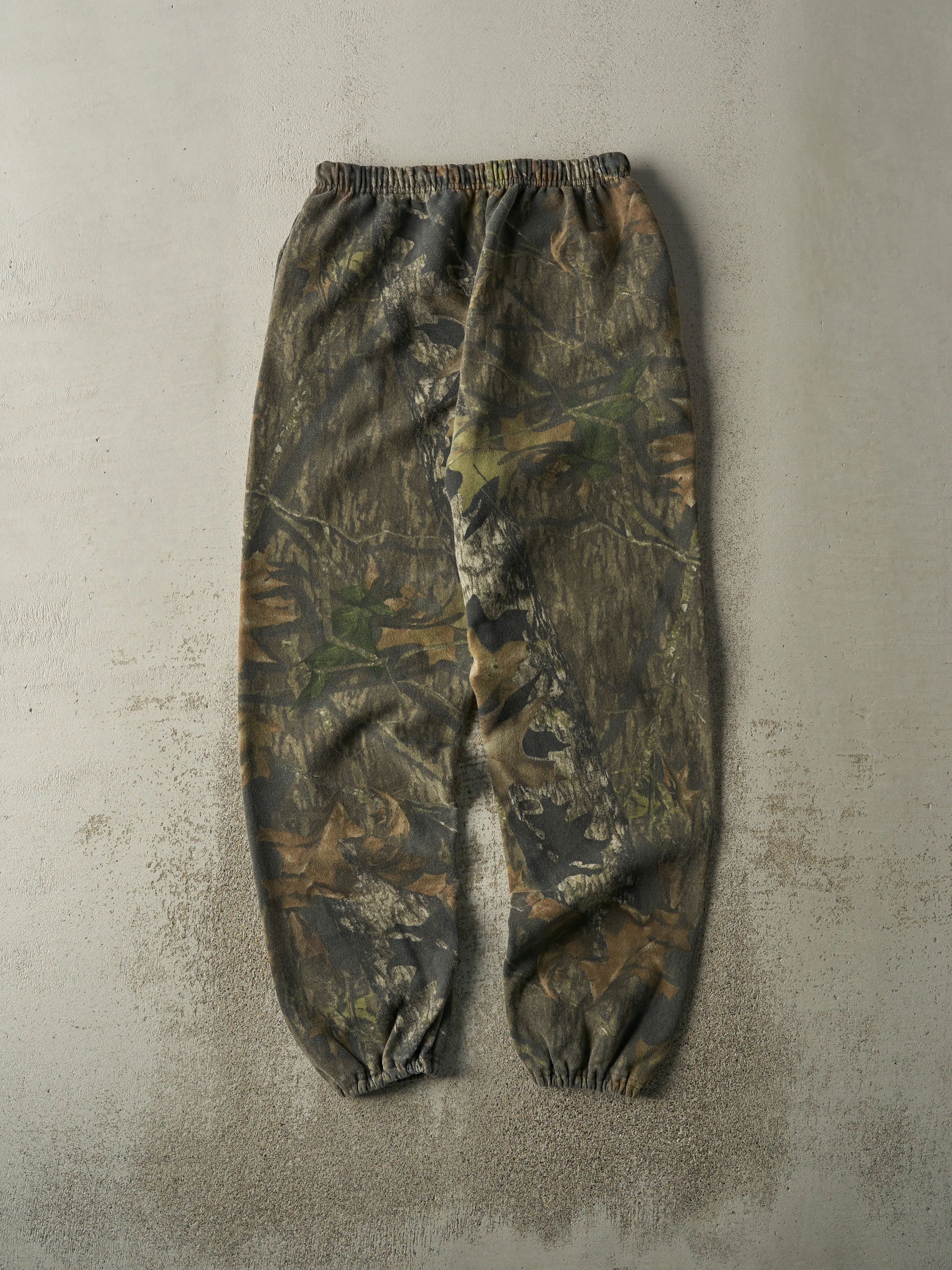 Vintage Y2K Camo Mossy Oak Sweatpants (29x30.5) sold by Rebalance Vintage product image thumbnail 3