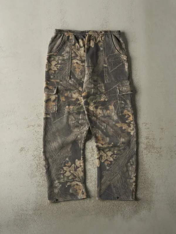 Vintage Y2K Camo Mossy Oak Cargo Sweatpants (32.5x30) sold by Rebalance Vintage