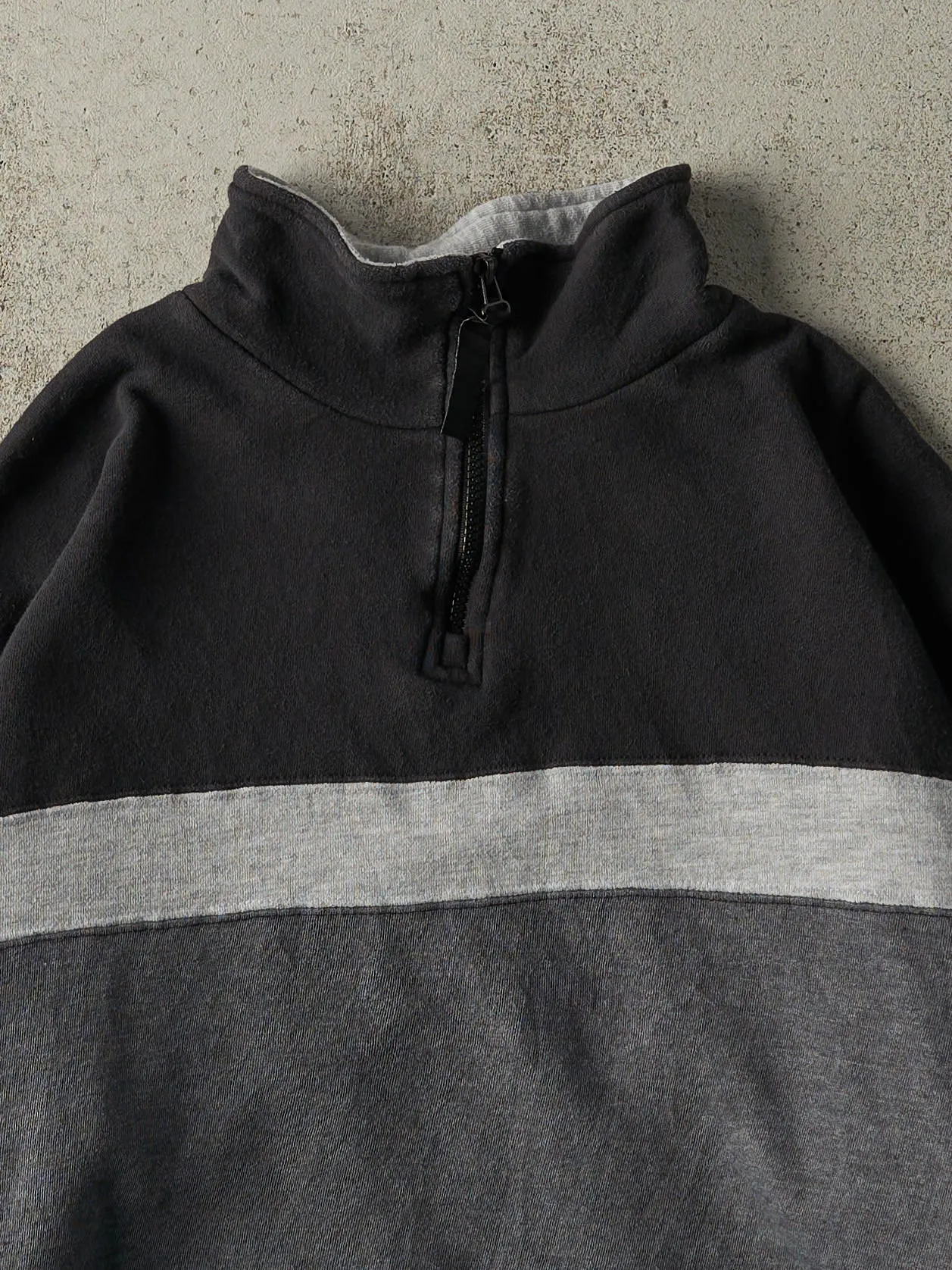 Vintage Y2K Grey & Black Quarter Zip Boxy Sweatshirt (L) sold by Rebalance Vintage product image thumbnail 3