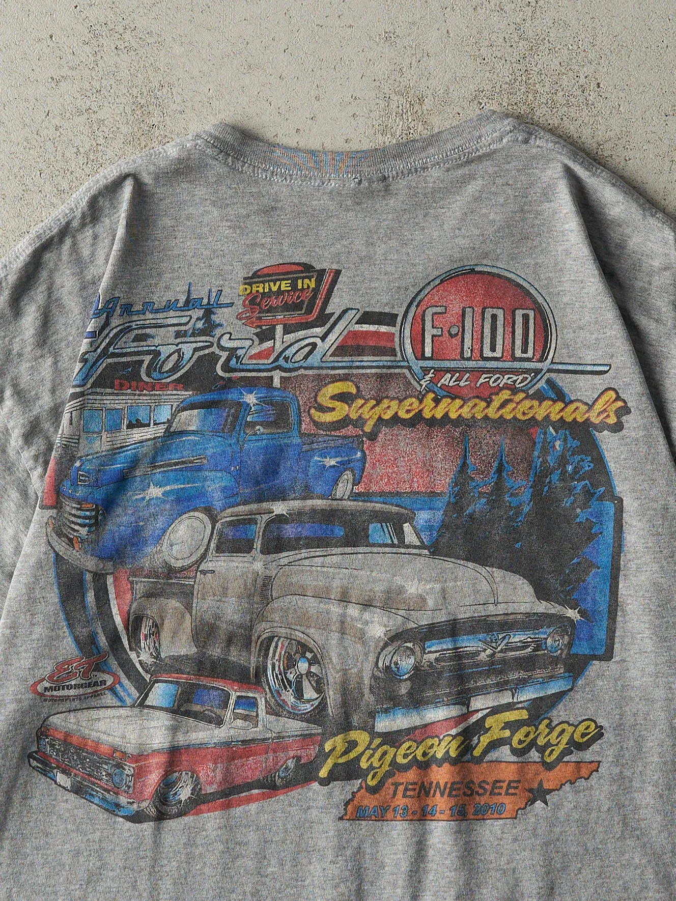 Vintage 10' Grey Ford Supernationals Pocket Tee (L) sold by Rebalance Vintage product image thumbnail 4