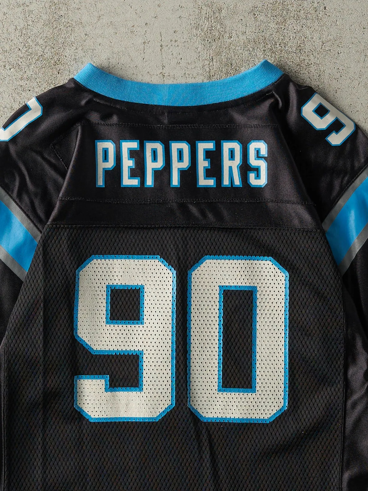Vintage Y2K Black Carolina Panthers #90 Peppers Cropped Jersey (XS) sold by Rebalance Vintage product image thumbnail 4
