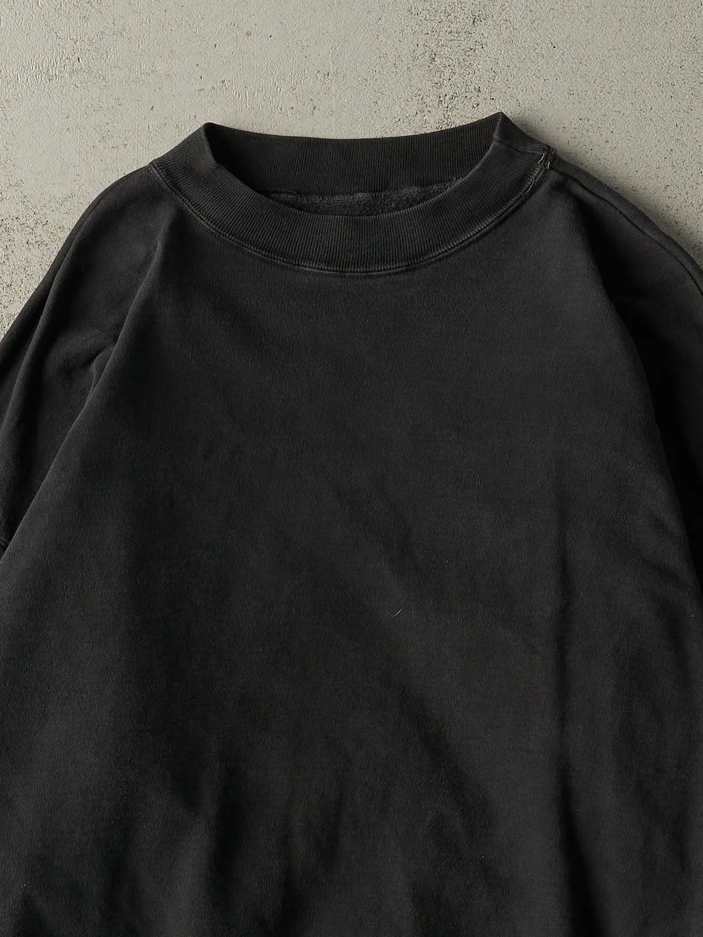 Vintage 90s Black Blank Crewneck (L/XL) sold by Rebalance Vintage product image thumbnail 2