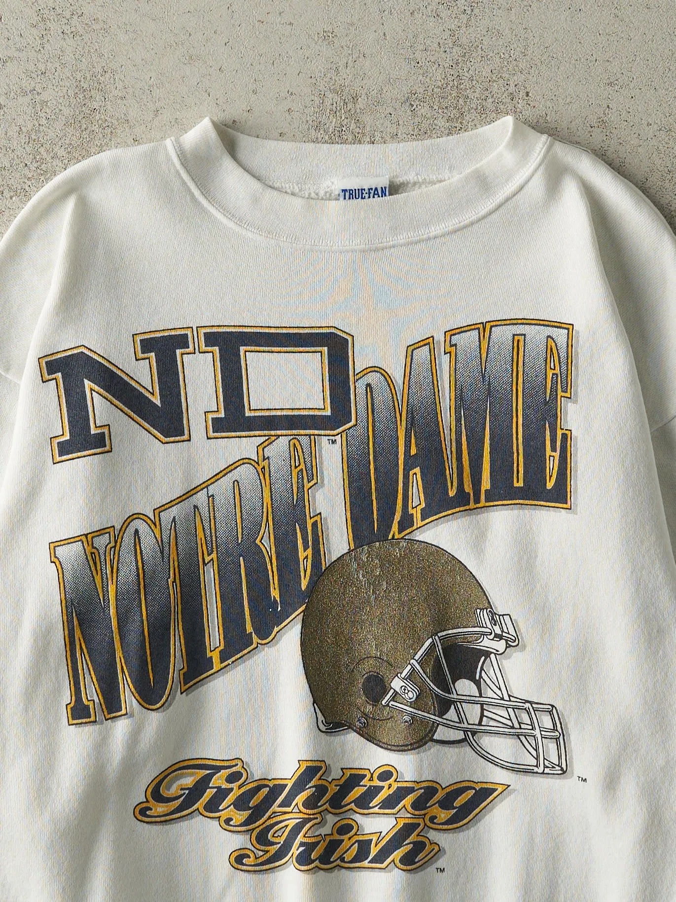 Vintage 90s White Notre Dame Fighting Irish Crewneck (L) sold by Rebalance Vintage product image thumbnail 2