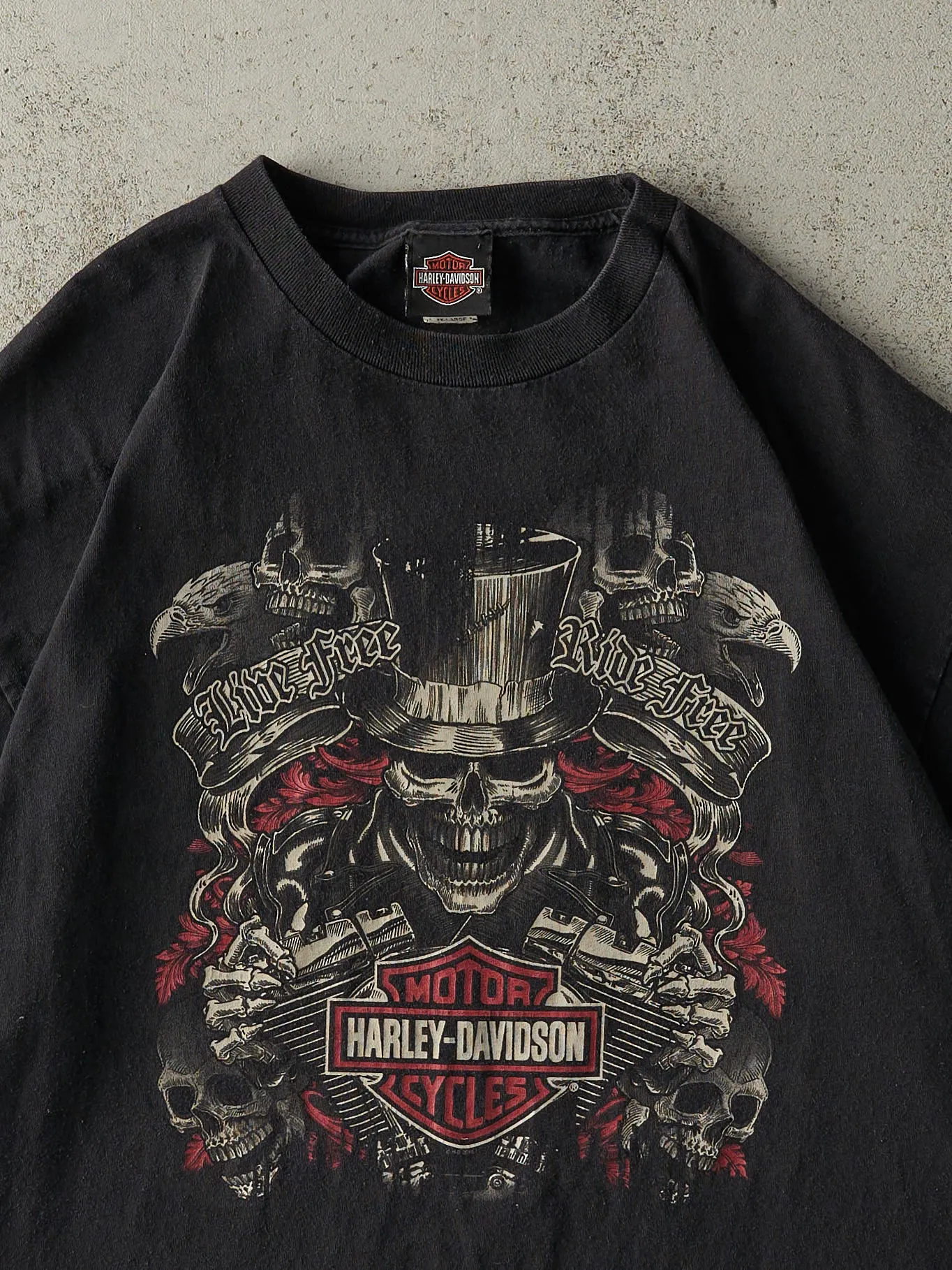 16' Black Val-D'or Quebec Harley Davidson Tee (XL) sold by Rebalance Vintage product image thumbnail 3