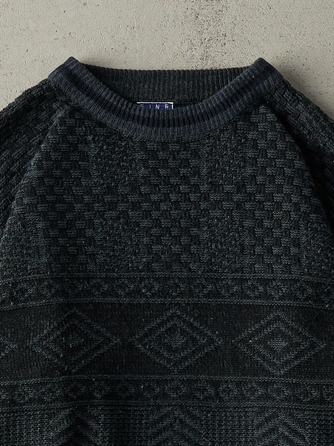 Vintage 80s Black & Navy Patterned Pullover Knit (M) sold by Rebalance Vintage product image thumbnail 2