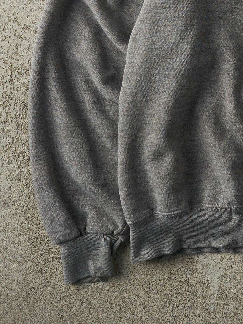 Vintage 90s Grey Indiana University Basketball Embroidered Crewneck (S) sold by Rebalance Vintage product image thumbnail 3