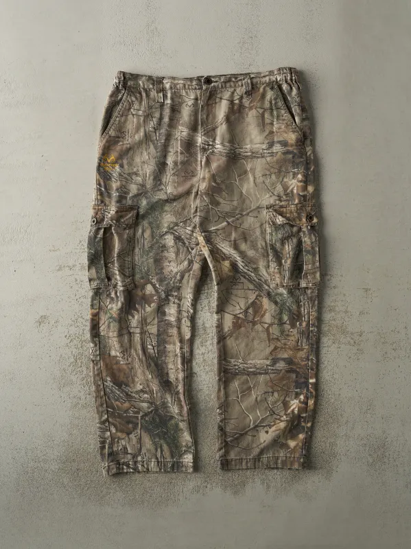 Vintage Y2K Camo Realtree Cargo Pants (39x30) sold by Rebalance Vintage
