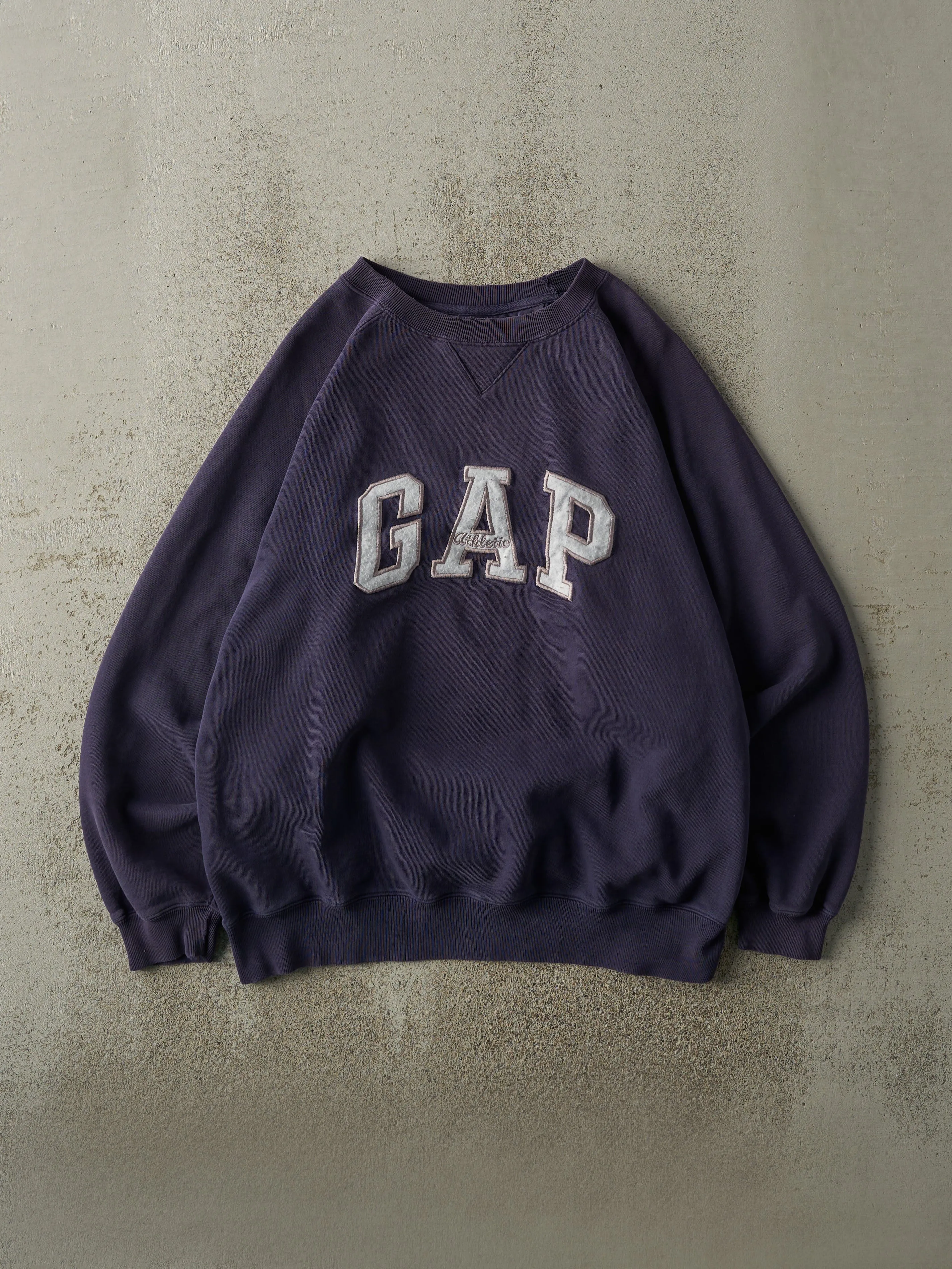 Vintage Y2K Navy Blue Gap Crewneck (L) sold by Rebalance Vintage