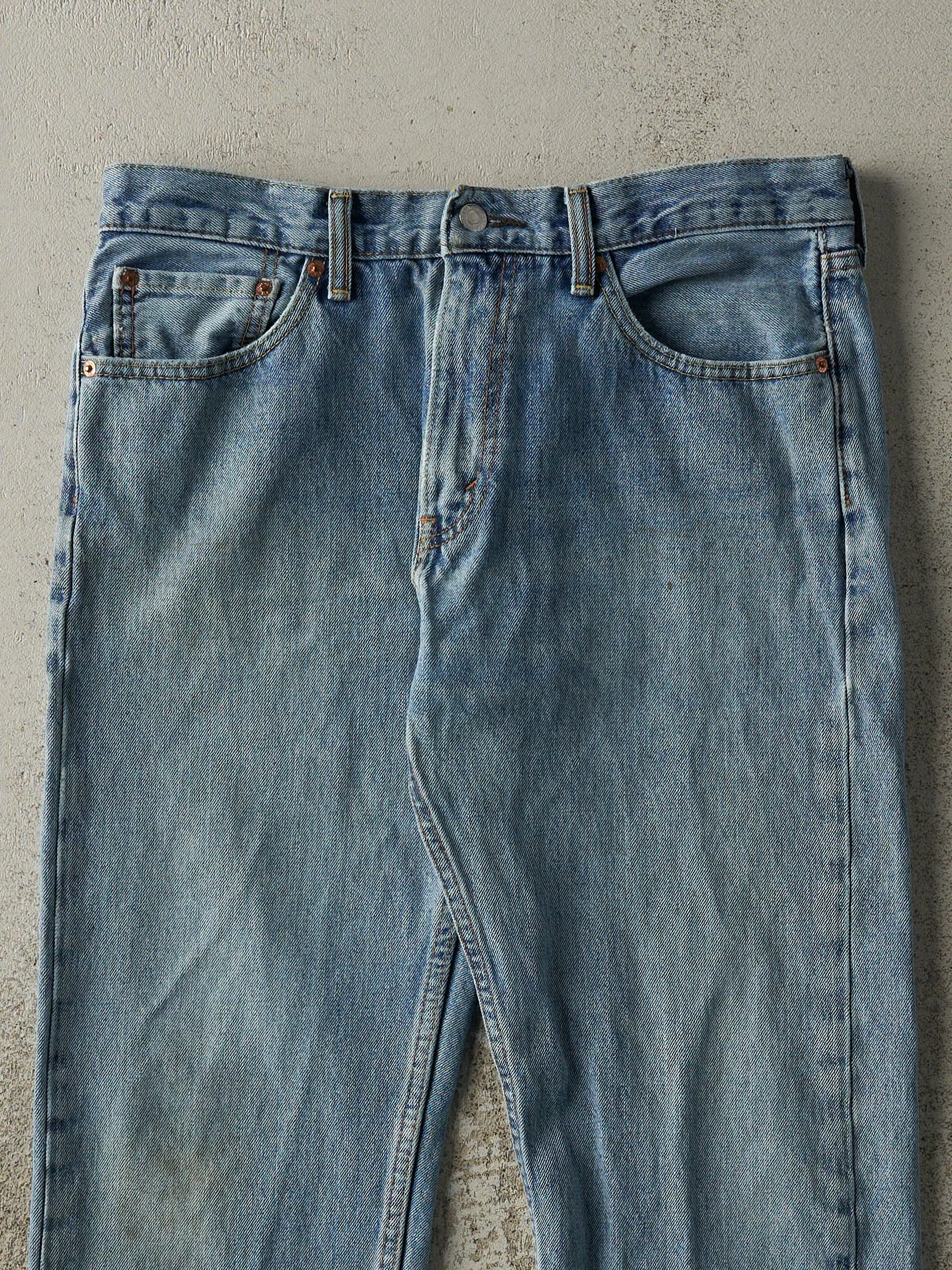 Vintage Y2K Light Wash Levi's 505 Jeans (32x30) sold by Rebalance Vintage product image thumbnail 4