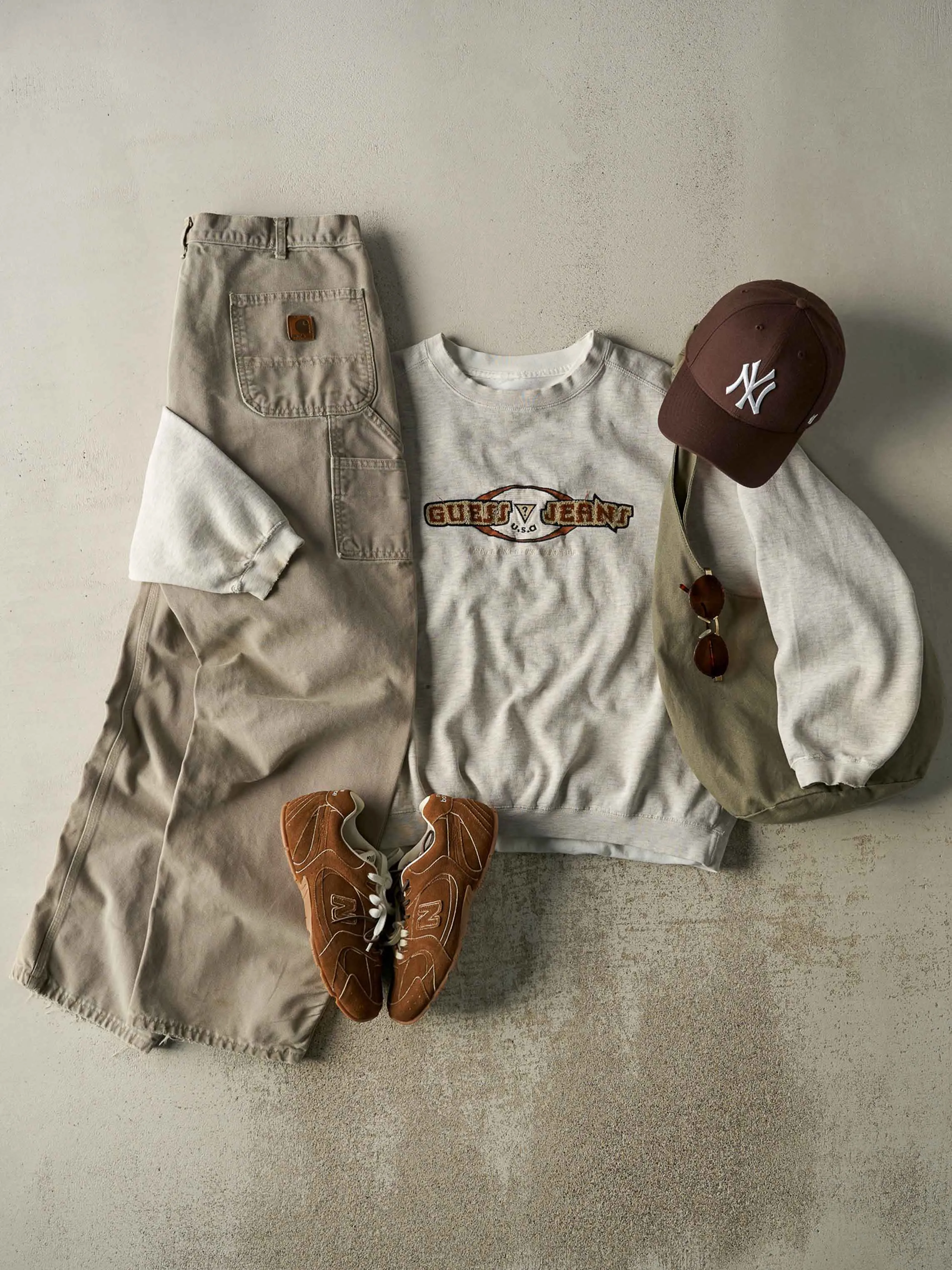 Vintage 90s Heather Grey Guess Jeans Embroidered Boxy Crewneck (L) sold by Rebalance Vintage product image thumbnail 2