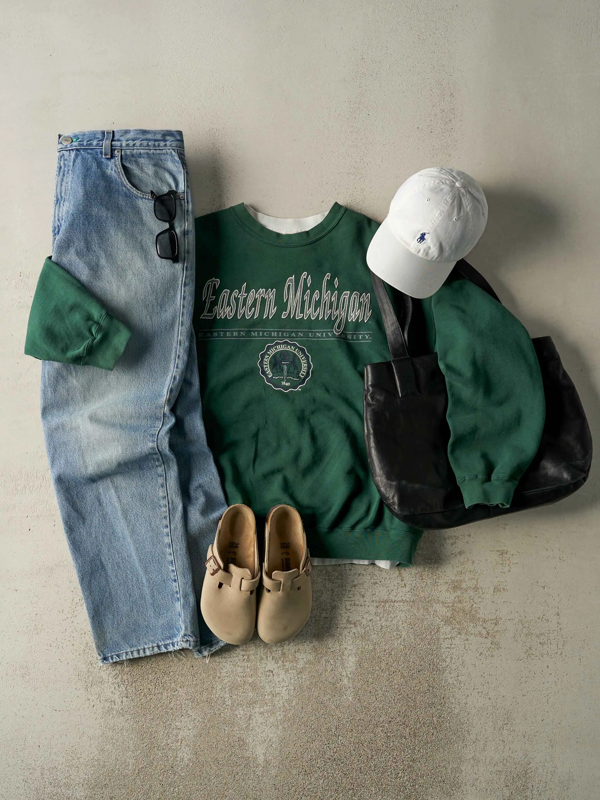 Vintage 90s Light Wash Tommy Hilfiger Jeans (35x30.5) sold by Rebalance Vintage product image thumbnail 2