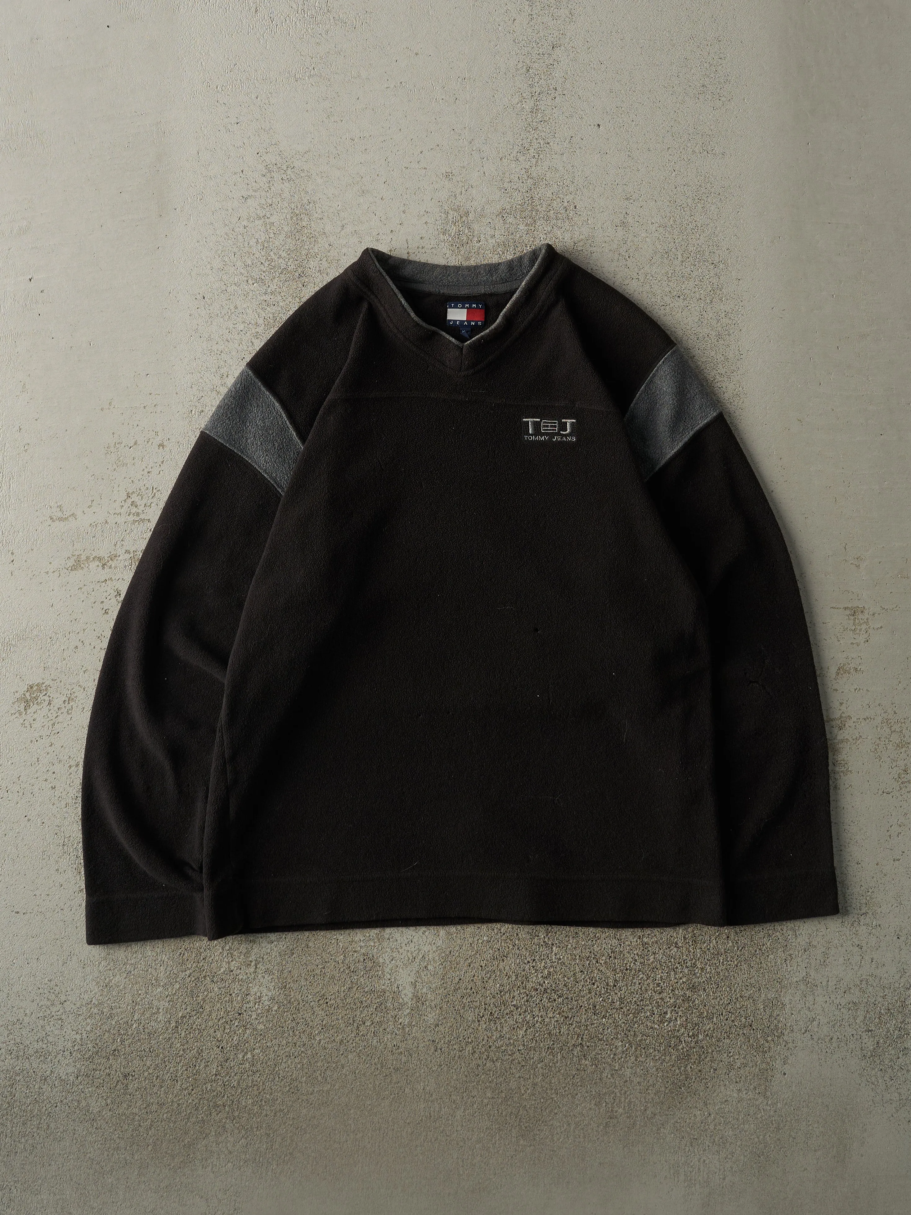 Vintage Y2K Black & Grey Tommy Jeans Embroidered Fleece Pullover (M/L) sold by Rebalance Vintage