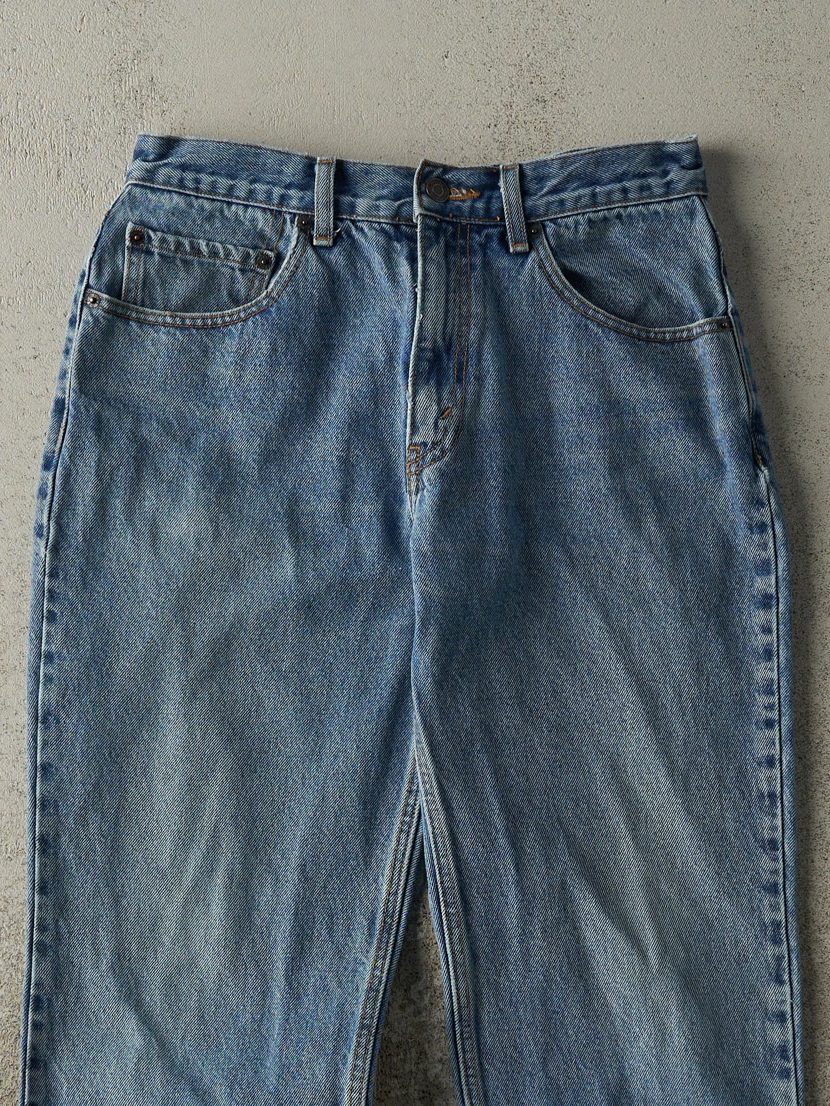 Vintage Y2K Light Wash Levi's Strauss Signature Series Jeans (30x30) sold by Rebalance Vintage product image thumbnail 4