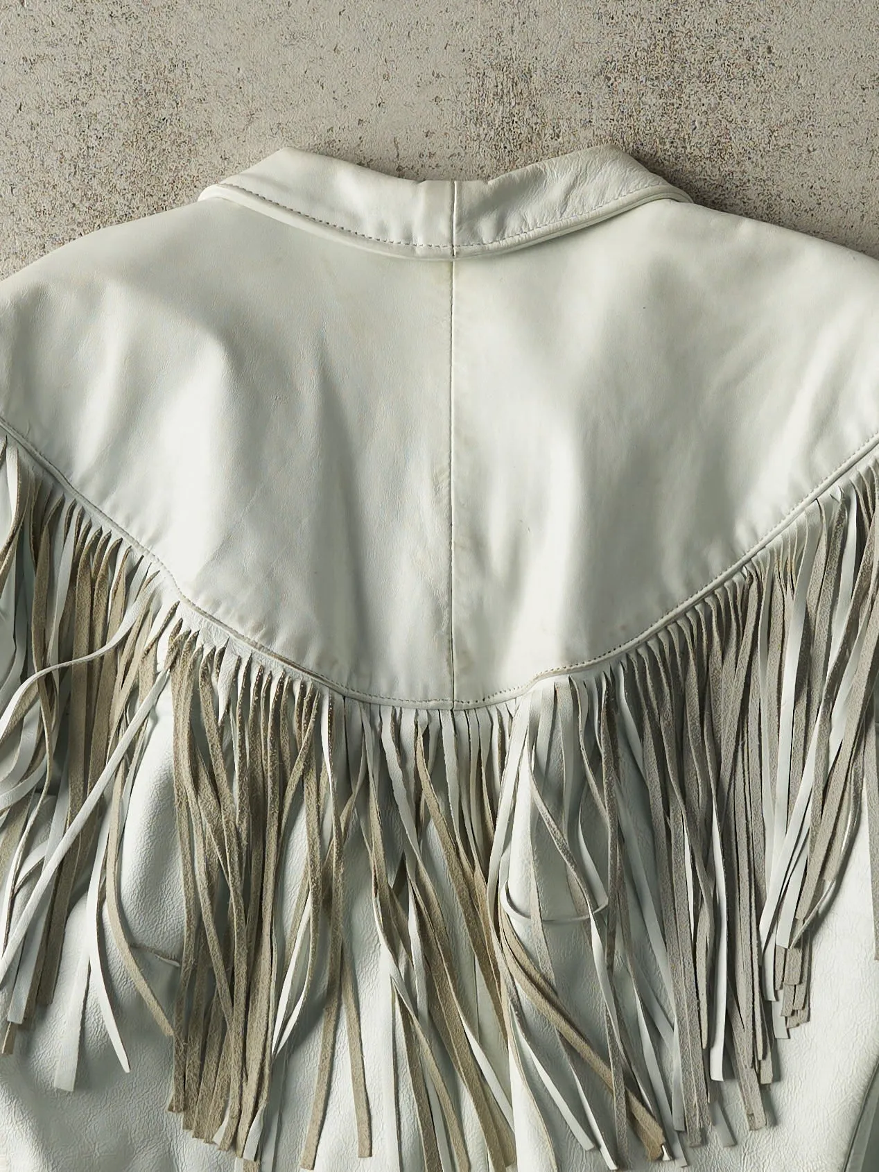 Vintage 80s White Leather Tassel Jacket (XS) sold by Rebalance Vintage product image thumbnail 4