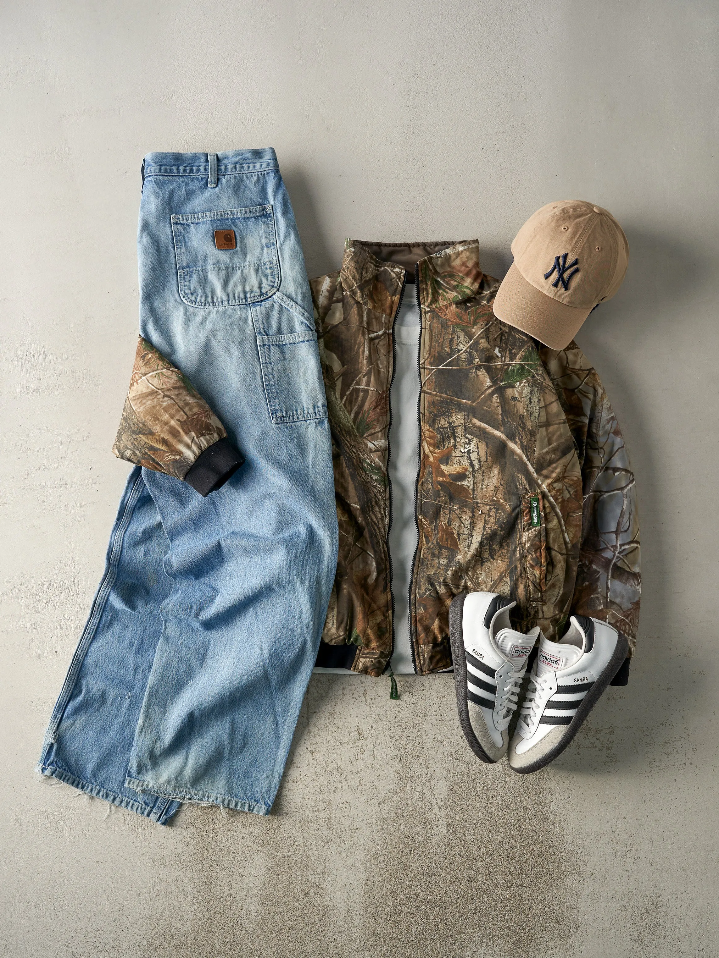 Vintage Y2K Camo Remington x Realtree Reversible Jacket (M) sold by Rebalance Vintage product image thumbnail 2