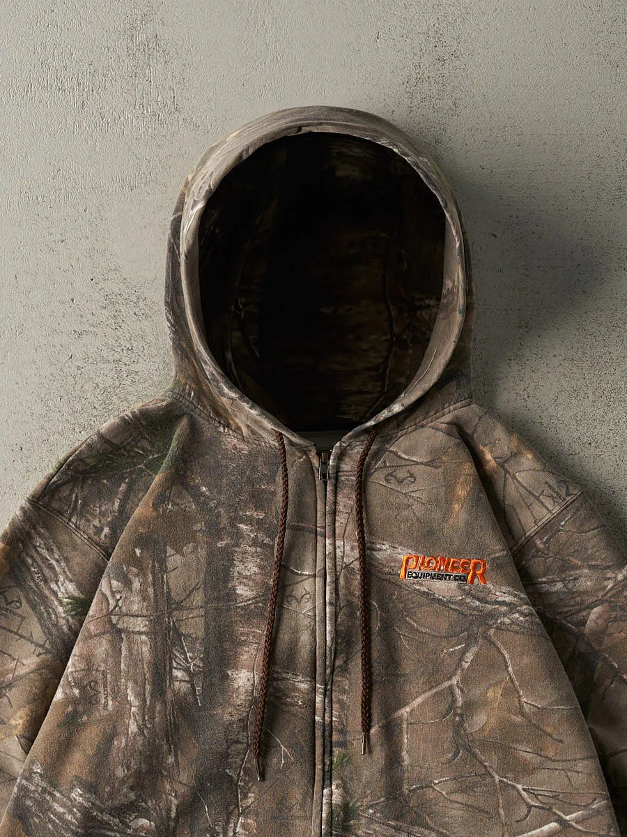Vintage Y2K Camo Russell x Realtree Embroidered Zip Up Hoodie (L/XL) sold by Rebalance Vintage product image thumbnail 2