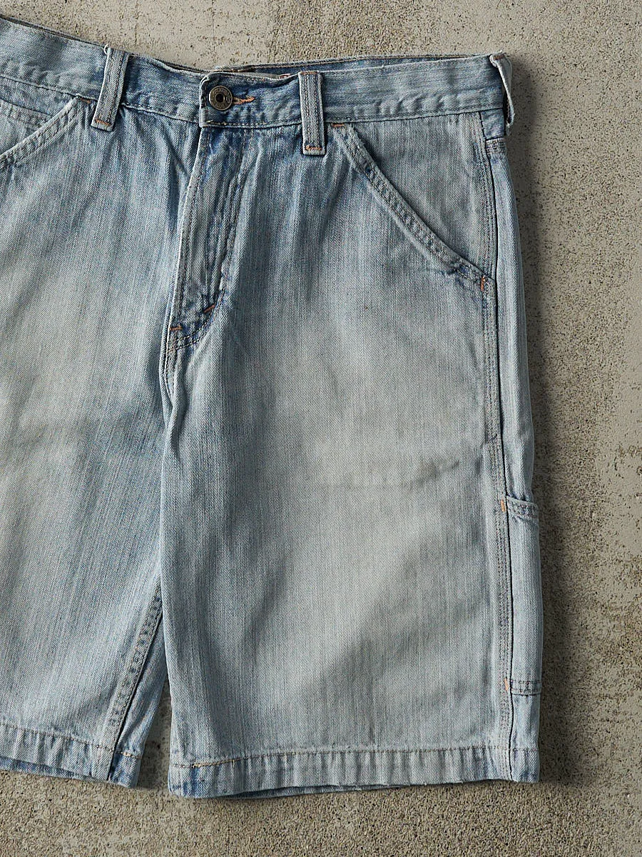 Vintage Y2K Light Wash Levi's Carpenter Jean Shorts (32x11) sold by Rebalance Vintage product image thumbnail 3