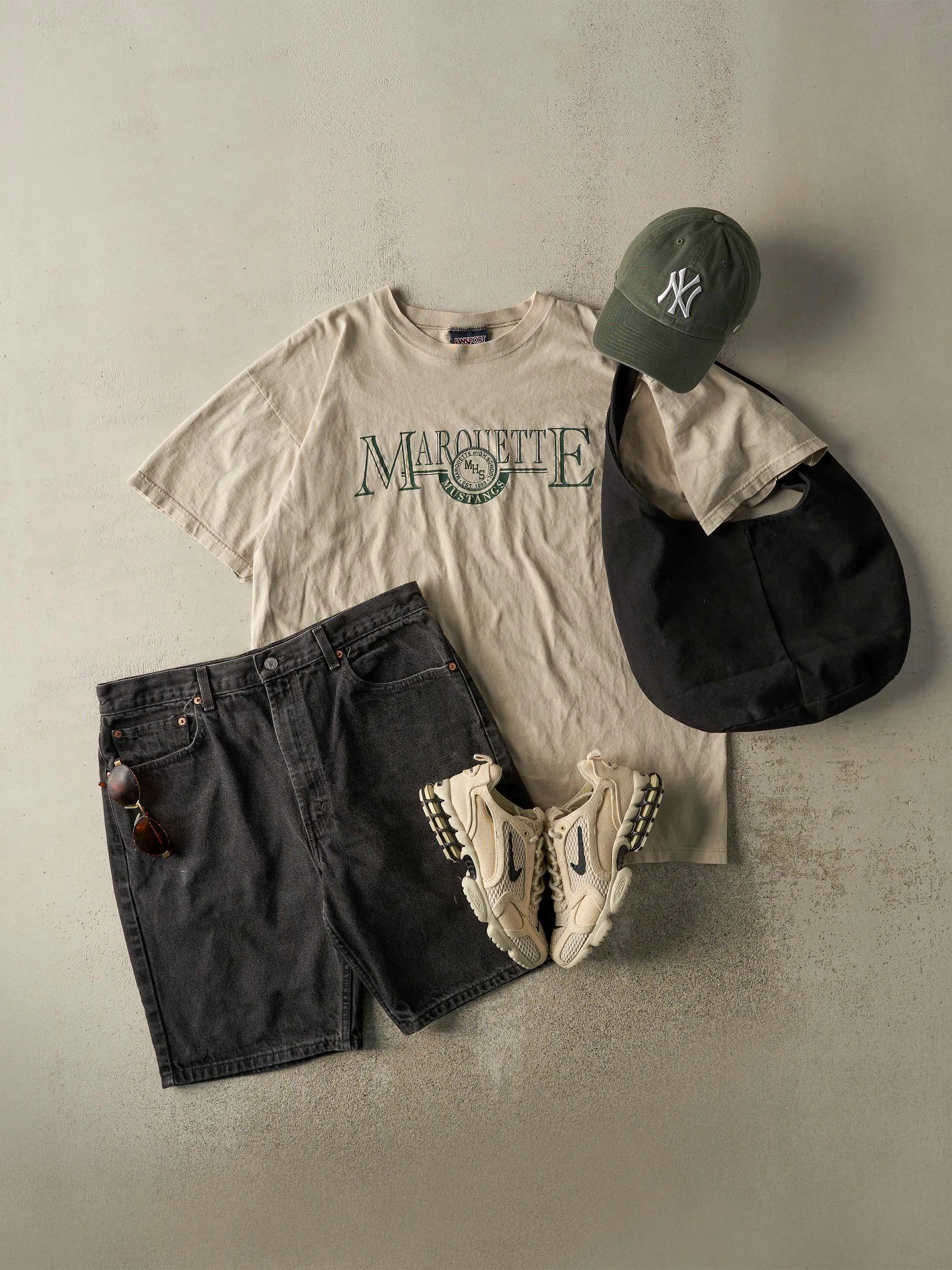 Vintage 90s Black Levi's 505 Denim Shorts (35.5x9) sold by Rebalance Vintage product image thumbnail 2