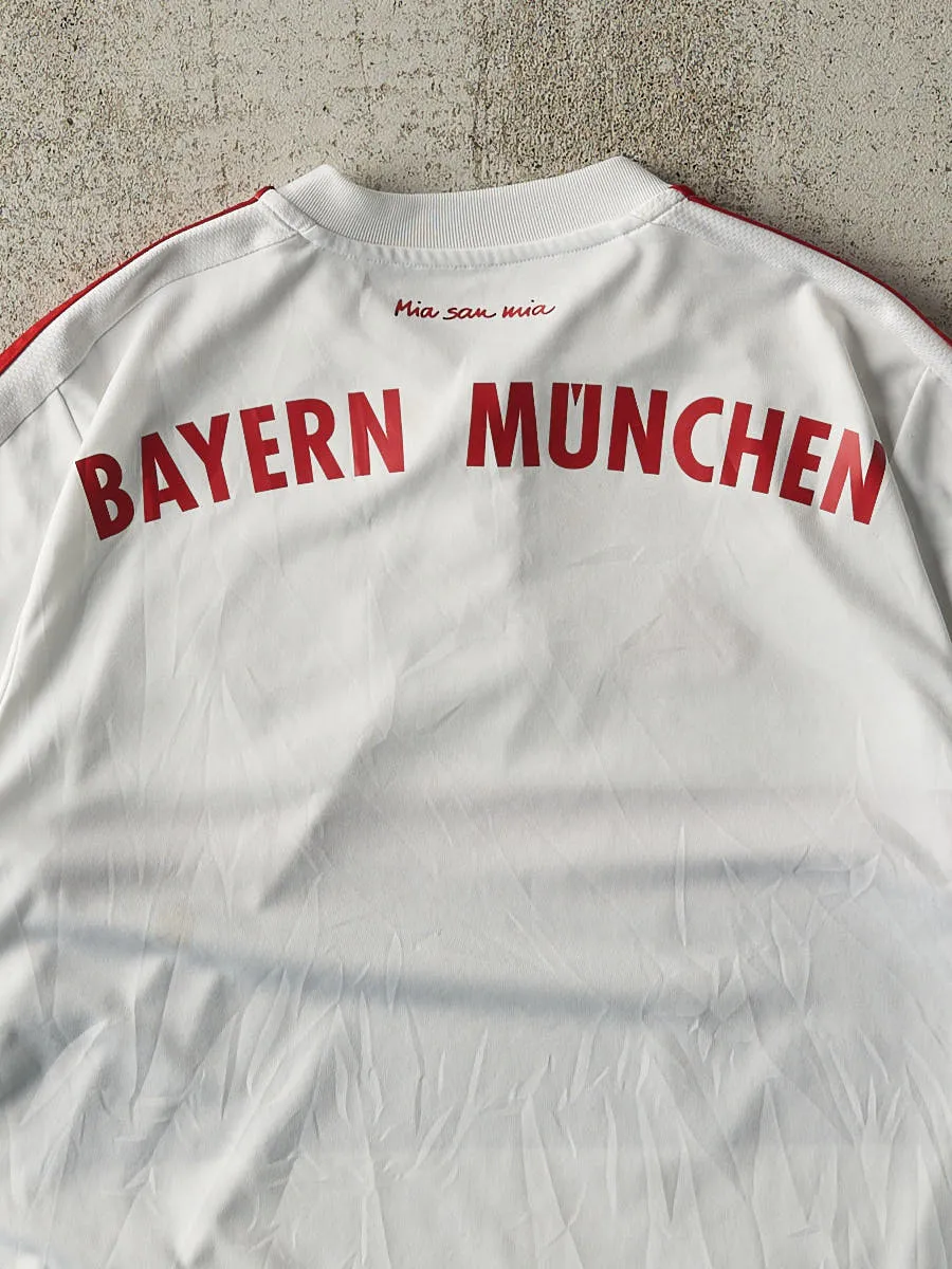 Vintage Y2K White FC Bayern Munchen Soccer Jersey (S/M) sold by Rebalance Vintage product image thumbnail 3