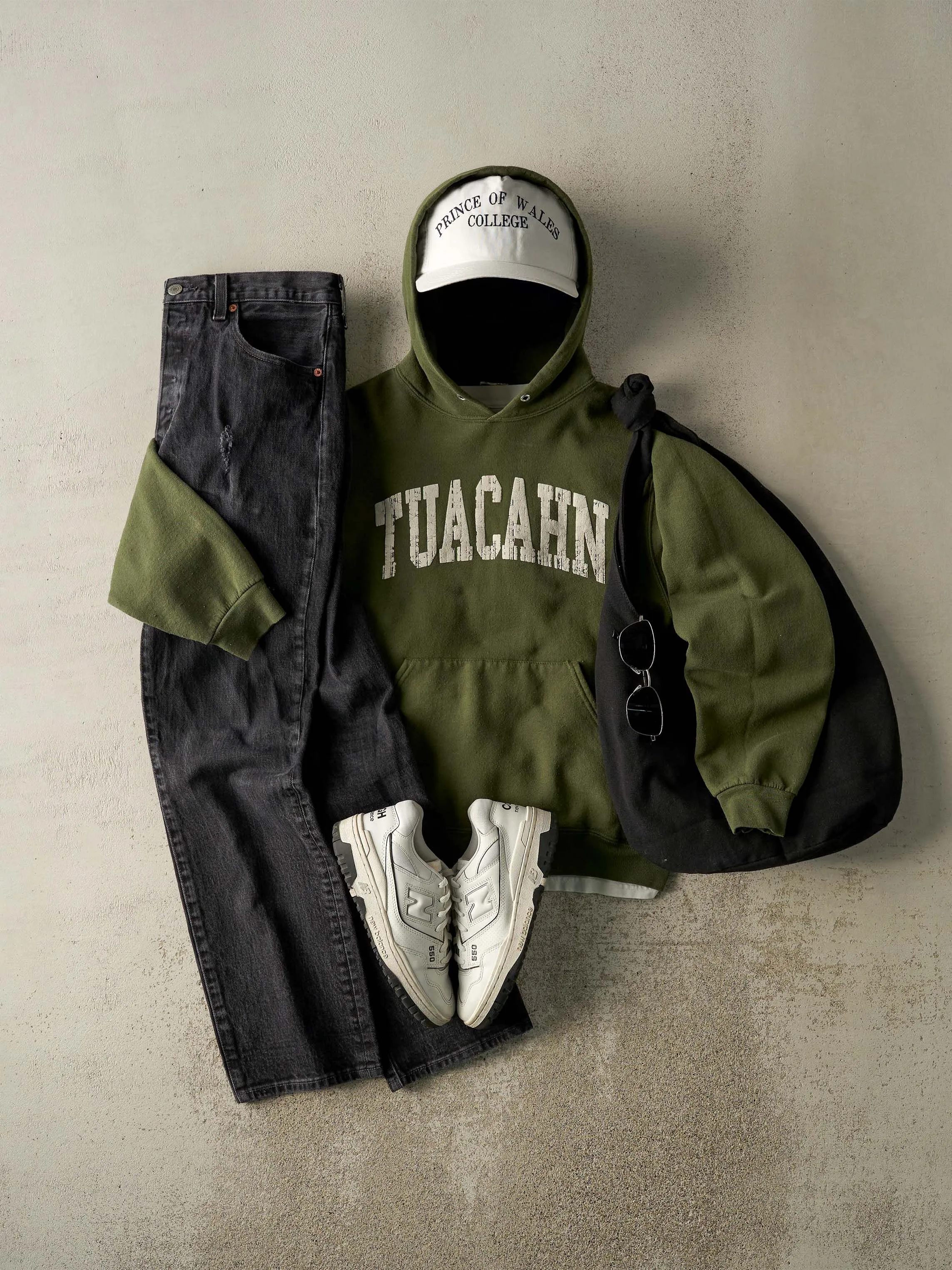 Vintage Y2K Green Tuacahn Hoodie (S/M) sold by Rebalance Vintage product image thumbnail 2