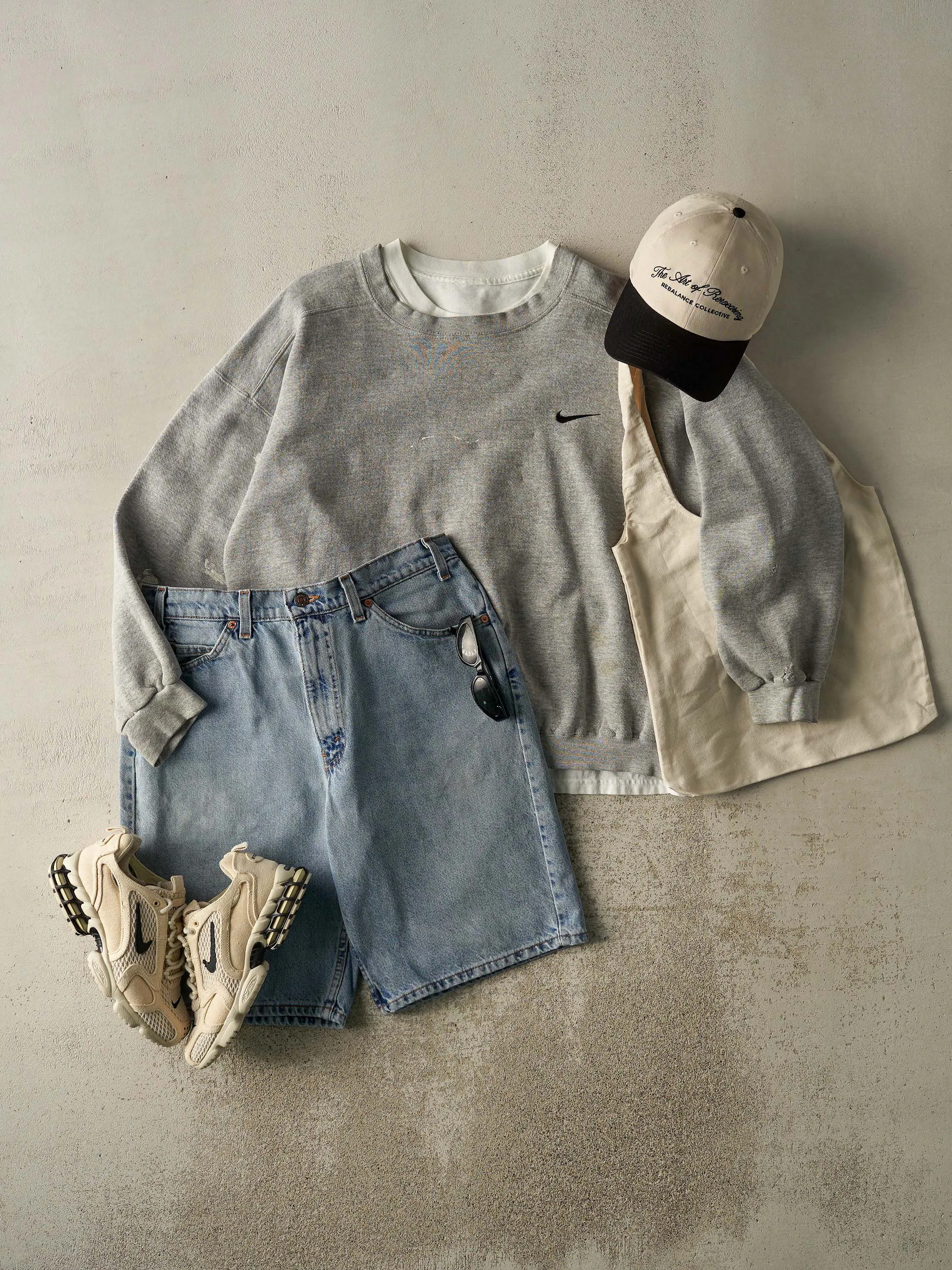 Vintage 90s Grey Nike Swoosh Embroidered Boxy Crewneck (XL) sold by Rebalance Vintage product image thumbnail 2