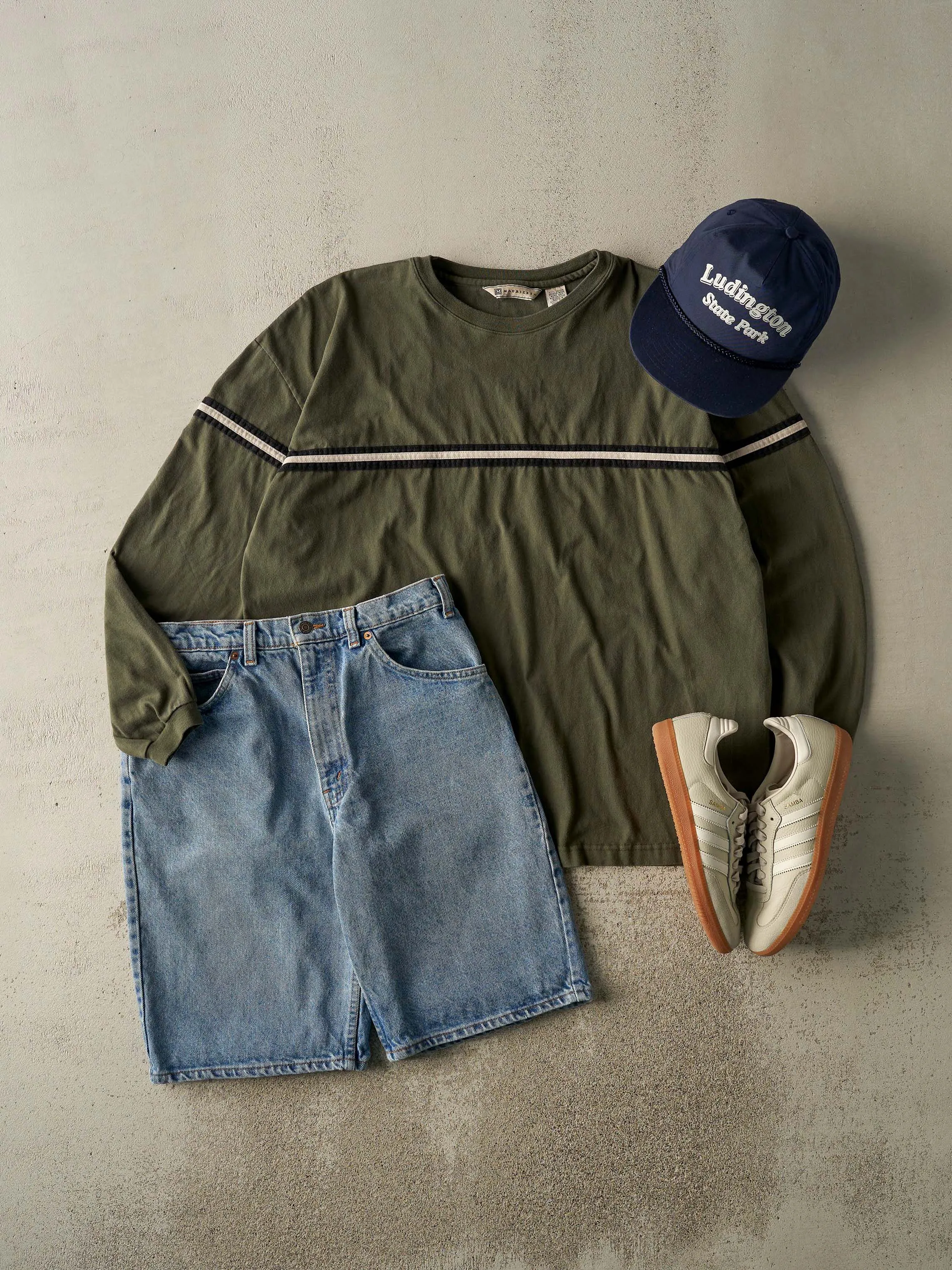 Vintage 80s Light Wash Levi's 634 Orange Tab Jean Shorts (31x11) sold by Rebalance Vintage product image thumbnail 2