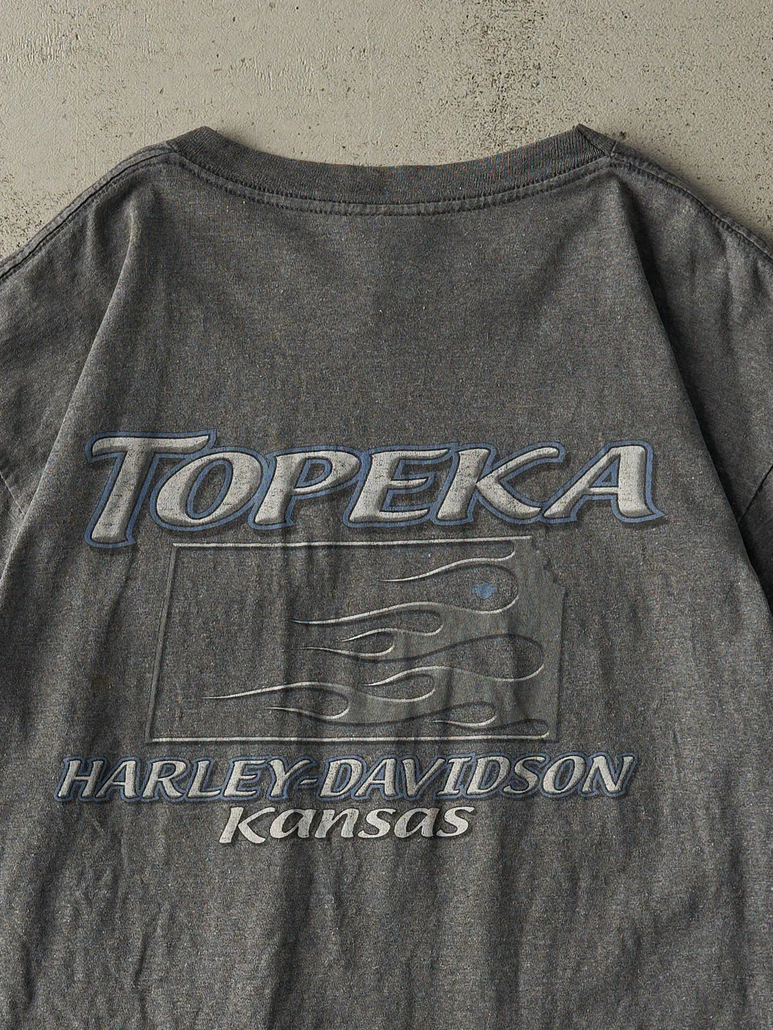 Vintage Y2K Charcoal Grey Topeka Kansas Harley Davidson Pocket Tee (XL) sold by Rebalance Vintage product image thumbnail 5