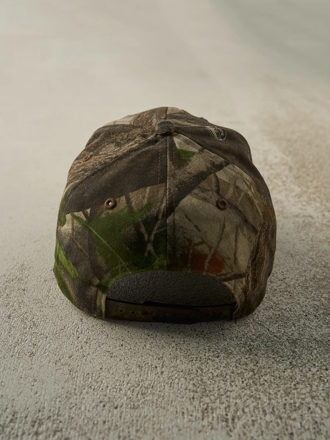 Vintage Y2K Camo John Deere x Realtree Snapback Hat sold by Rebalance Vintage product image thumbnail 3