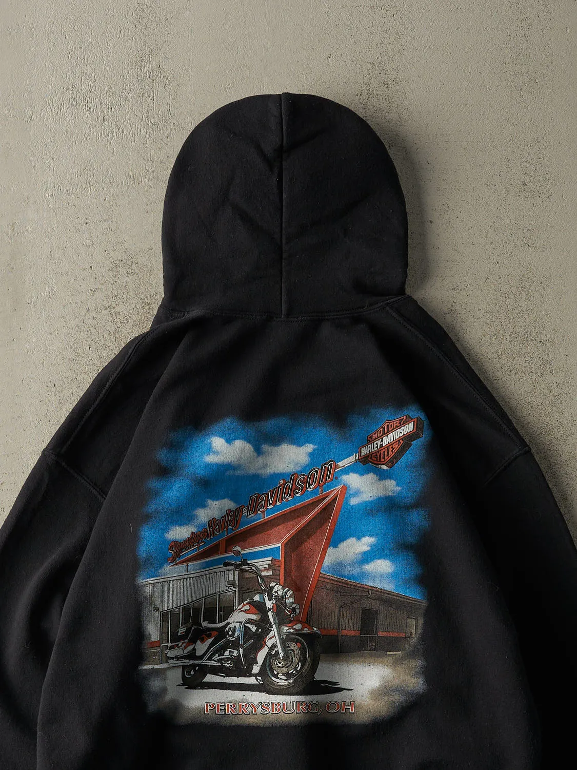 22' Black Perrysburg Ohio Harley Davidson Hoodie (L/XL) sold by Rebalance Vintage product image thumbnail 4