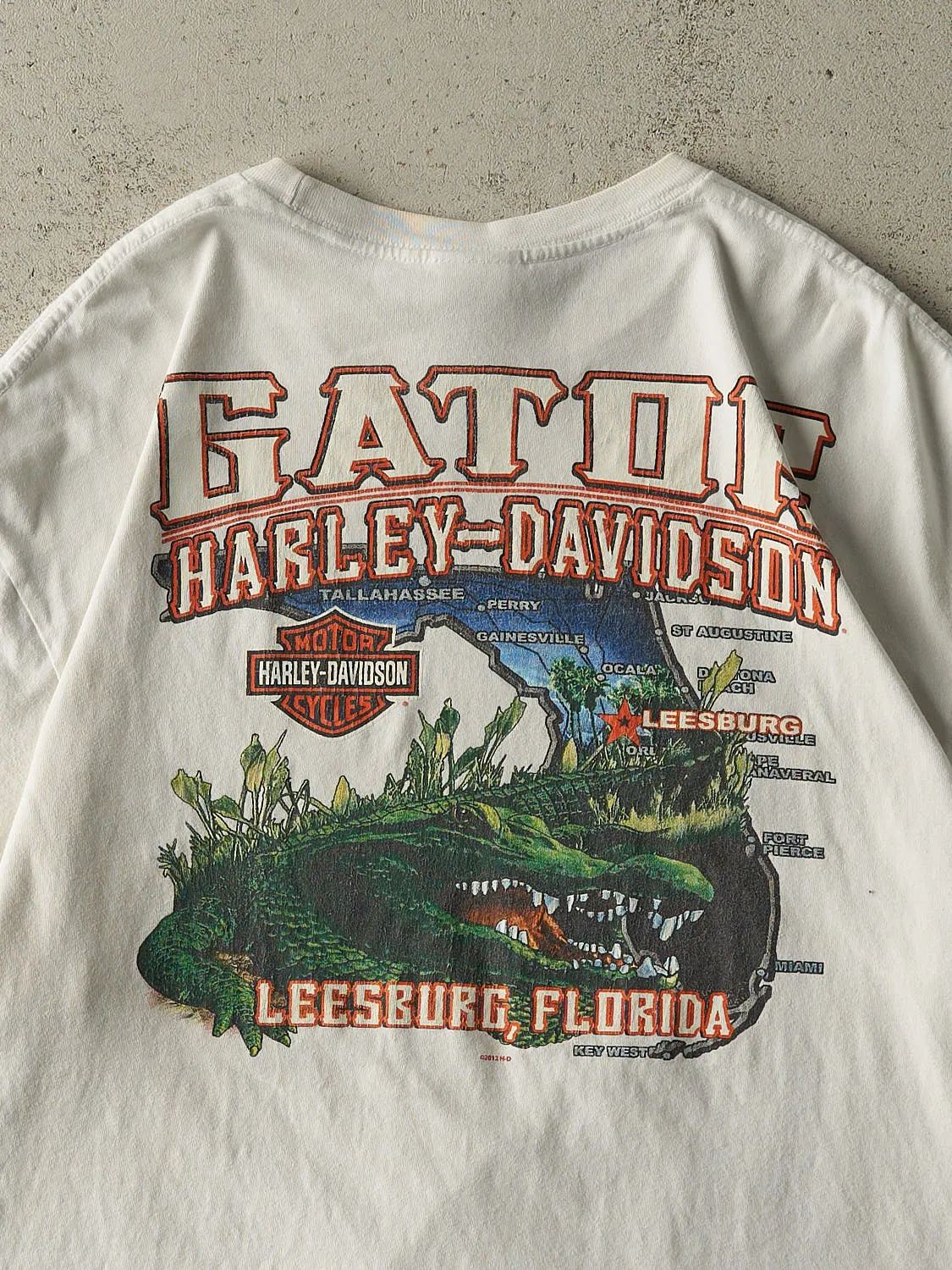 Vintage 13' White Leesburg Florida Harley Davidson Tee (XL/XXL) sold by Rebalance Vintage product image thumbnail 4
