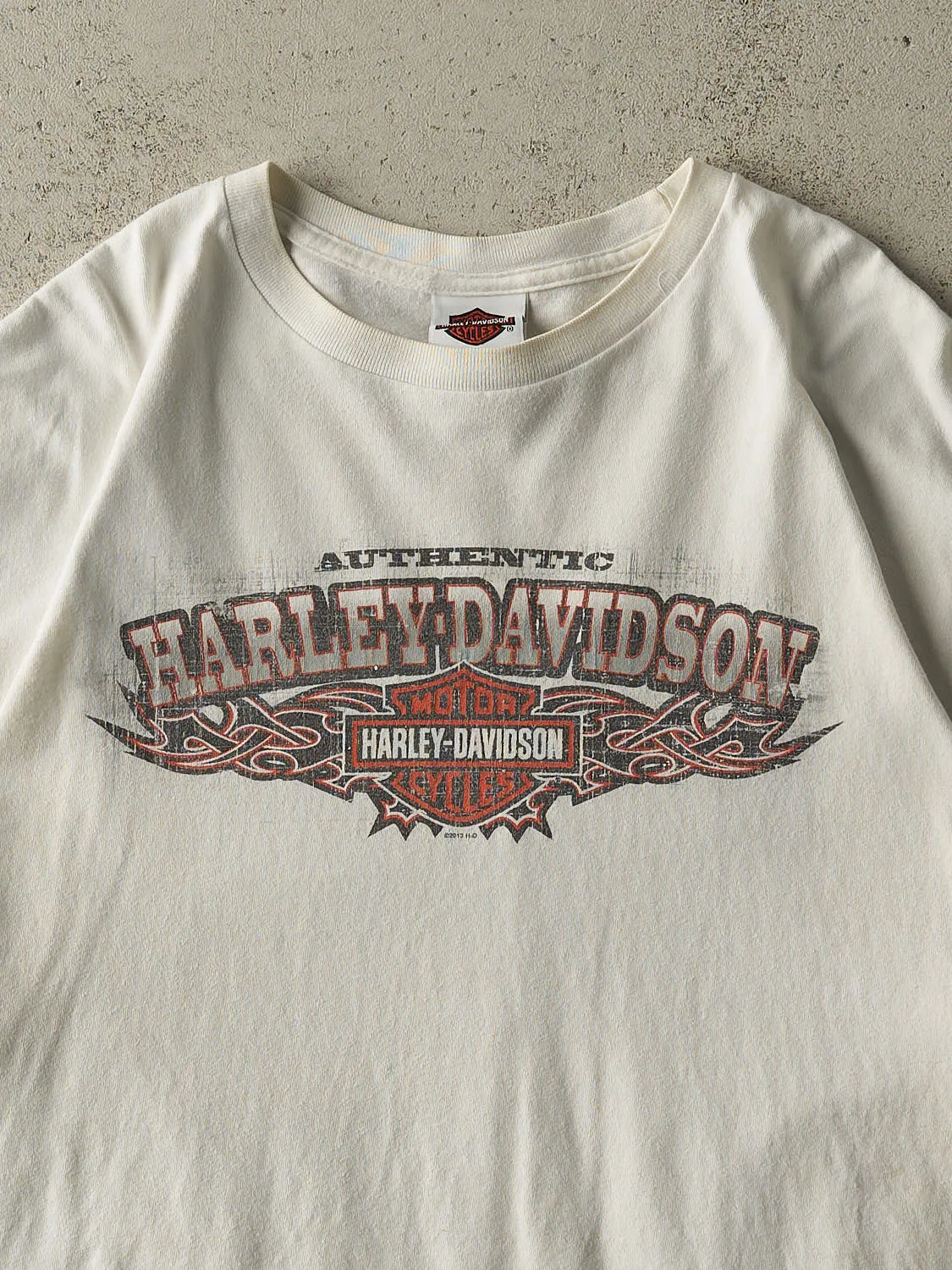 Vintage 13' White Leesburg Florida Harley Davidson Tee (XL/XXL) sold by Rebalance Vintage product image thumbnail 3