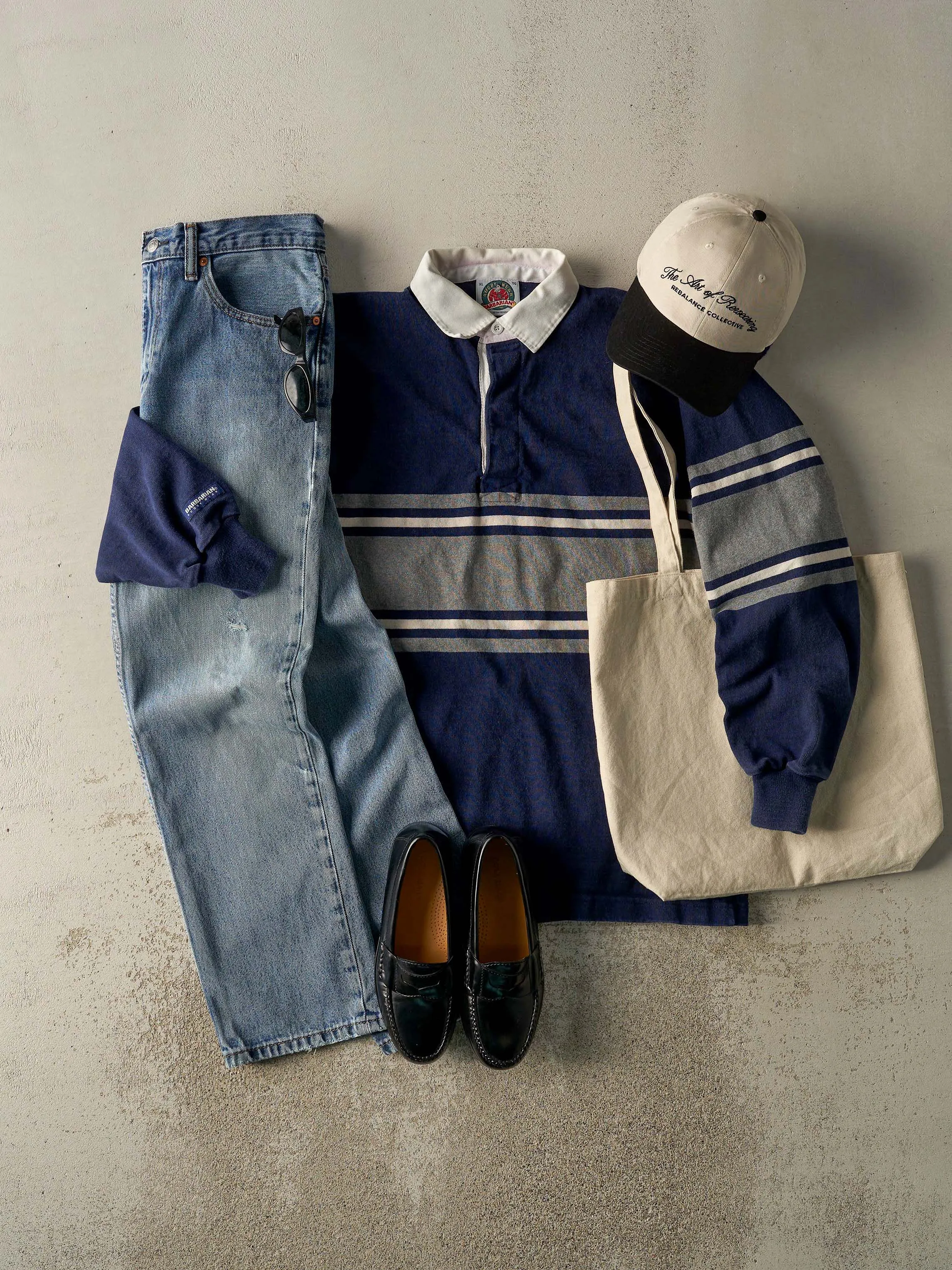 Vintage Y2K Mid Wash Levi's 516 Jeans (32x29.5) sold by Rebalance Vintage product image thumbnail 2