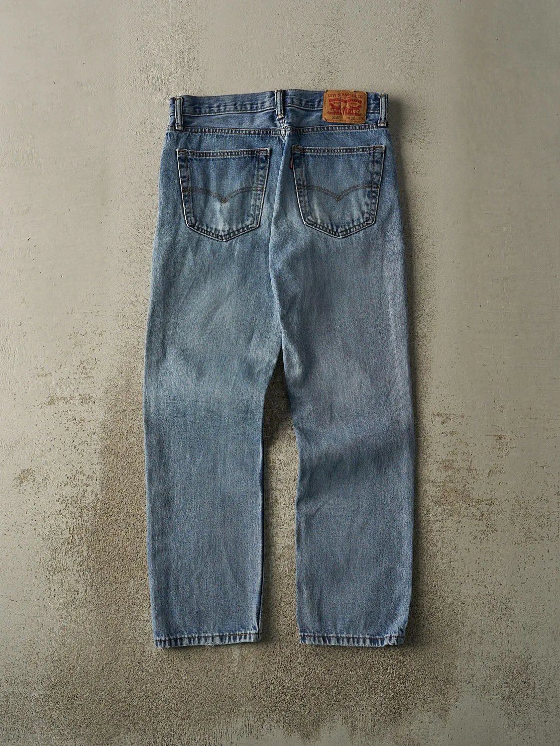 Vintage Y2K Mid Wash Levi's 516 Jeans (32x29.5) sold by Rebalance Vintage product image thumbnail 3